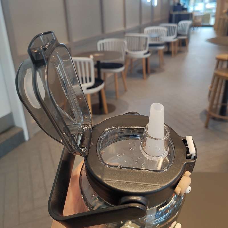 กระบอกน้ำ2ลิตร แบบใส