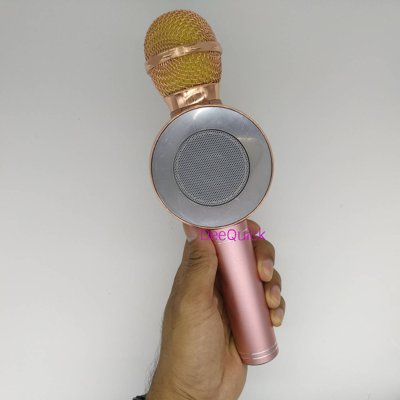 ไมค์คาราโอเกะ เปลี่ยนเสียงได้ ไฟดิสโก้ 5W รุ่น WS-668