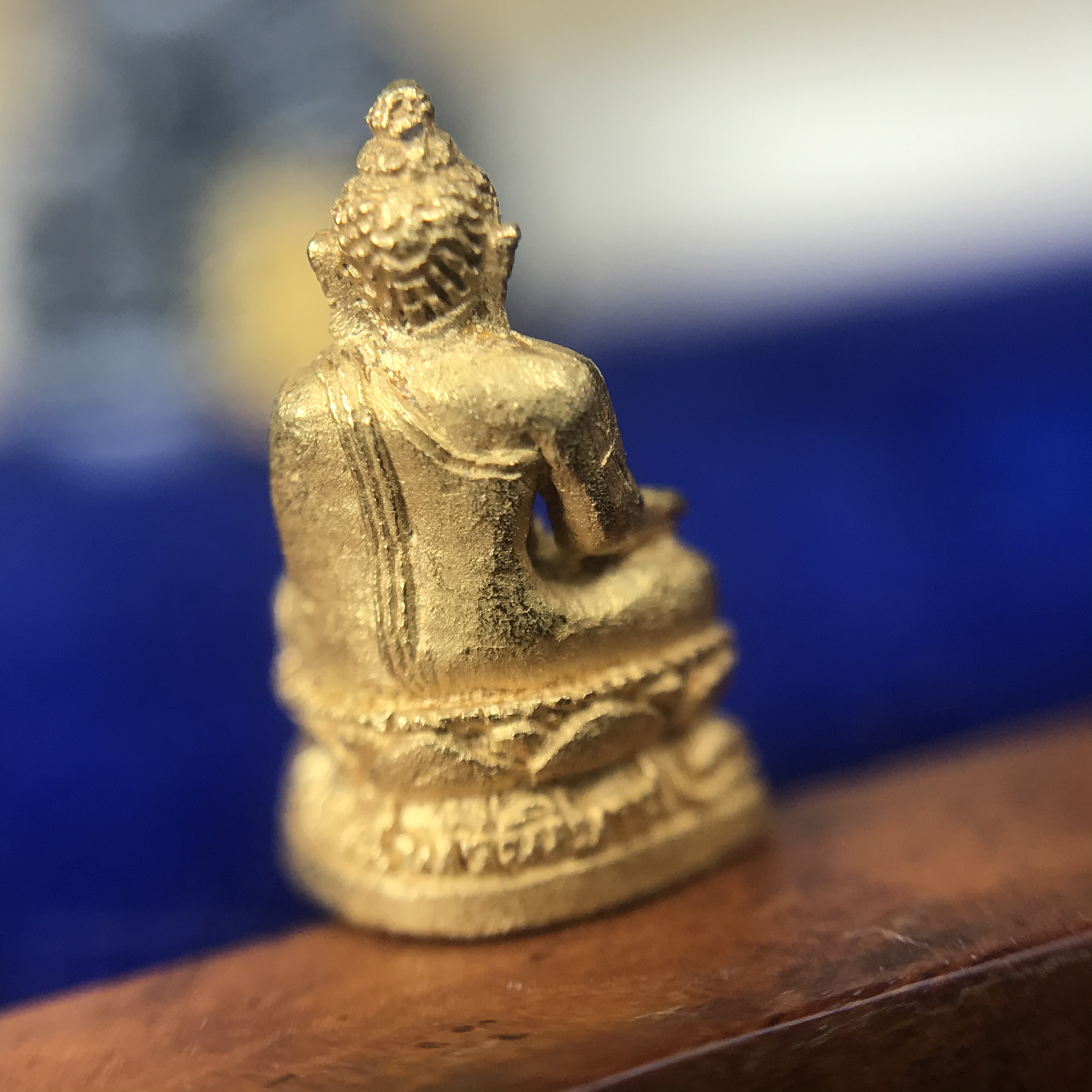 พระกริ่งสมเด็จญาณ วัดบวรนิเวศวิหาร เนื้อเงินบริสุทธิ์ 92.5% ตรากาญจนาภิเษกทองคำ+พระชัยวัฒน์ไพรีพินาศ เนื้อทองคำ พระราชทานแจกเมื่อ 3 ตุลาคม 2538 มาพร้อม กล่องลายไม้สุดหรู(ครบชุด หายาก)