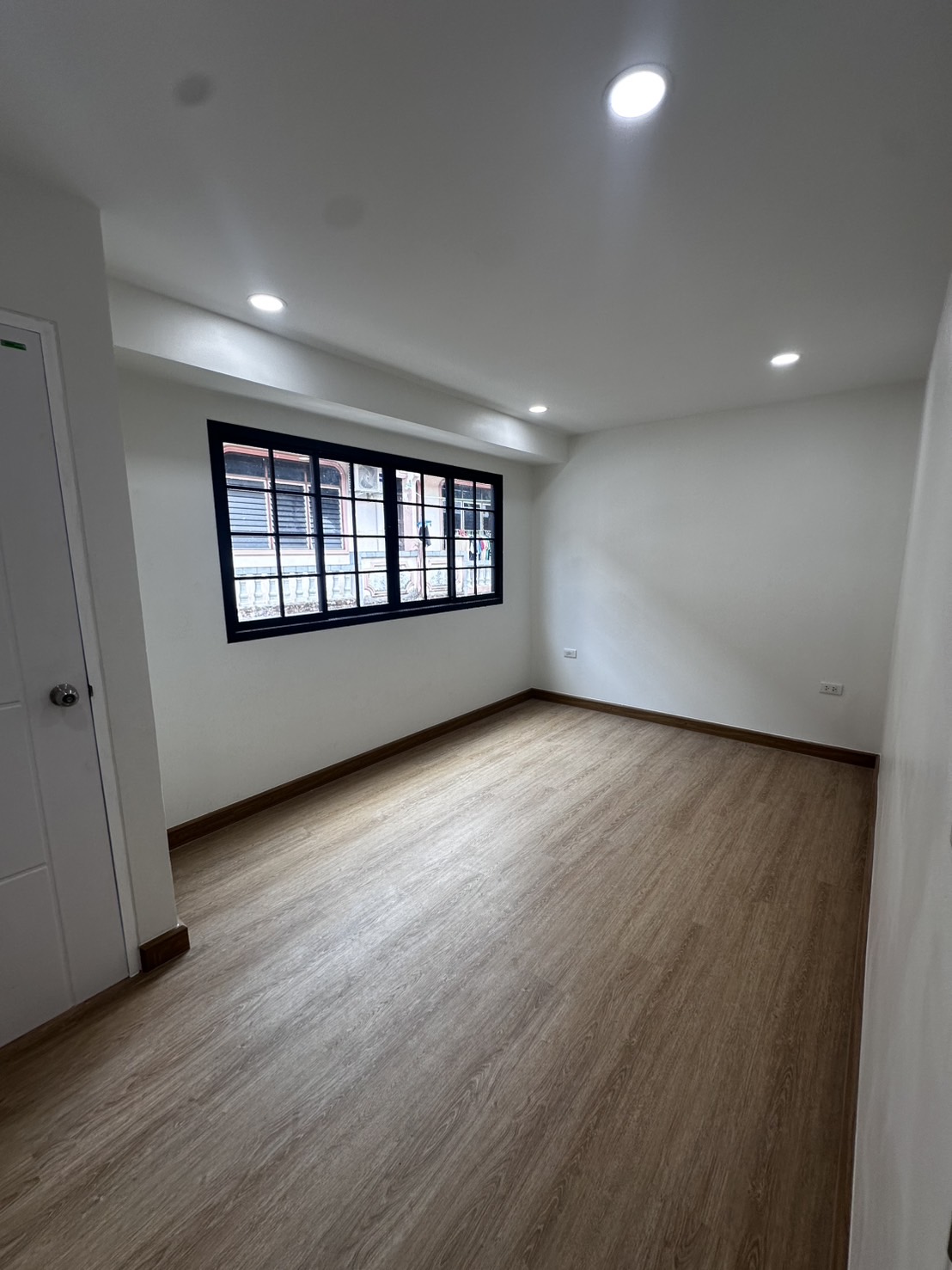 For Sales : Thalang, 2-Story Townhouse @Ban Khai, 2 Bedrooms 2 Bathrooms