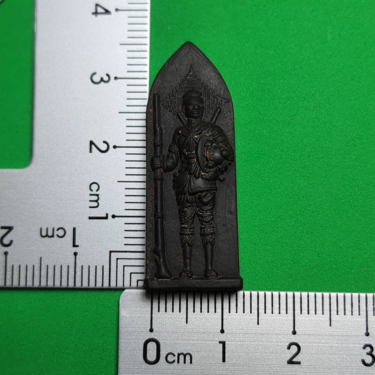 พระเครื่อง พระนเรศวร รางปืน เนื้อมวลสาร สีดำ รุ่น กฤษฏาภินิหาร พระแท้ พระนเรศวรแท้ พระนเรศวรขิงแท้ พระเครื่อง