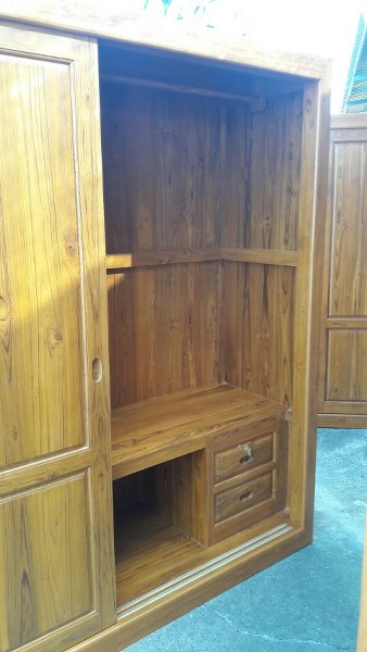 ตู้เสื้อผ้าเเบบราว 2 ชั้น