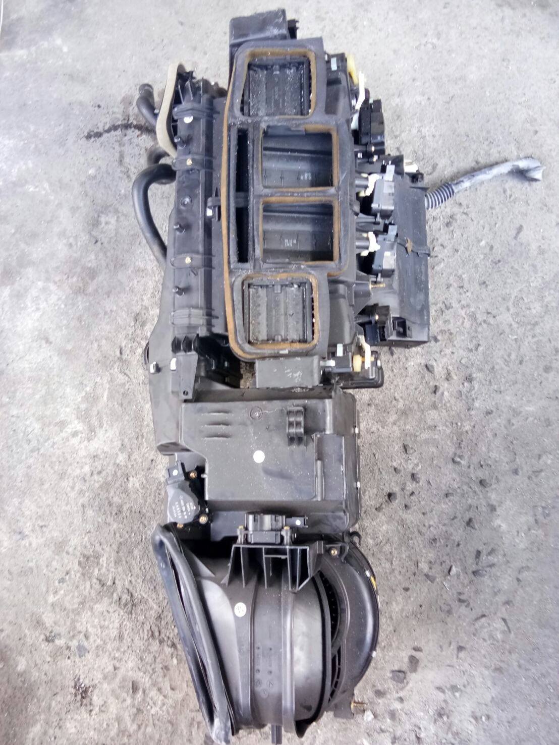 ตู้แอร์BENZ W203