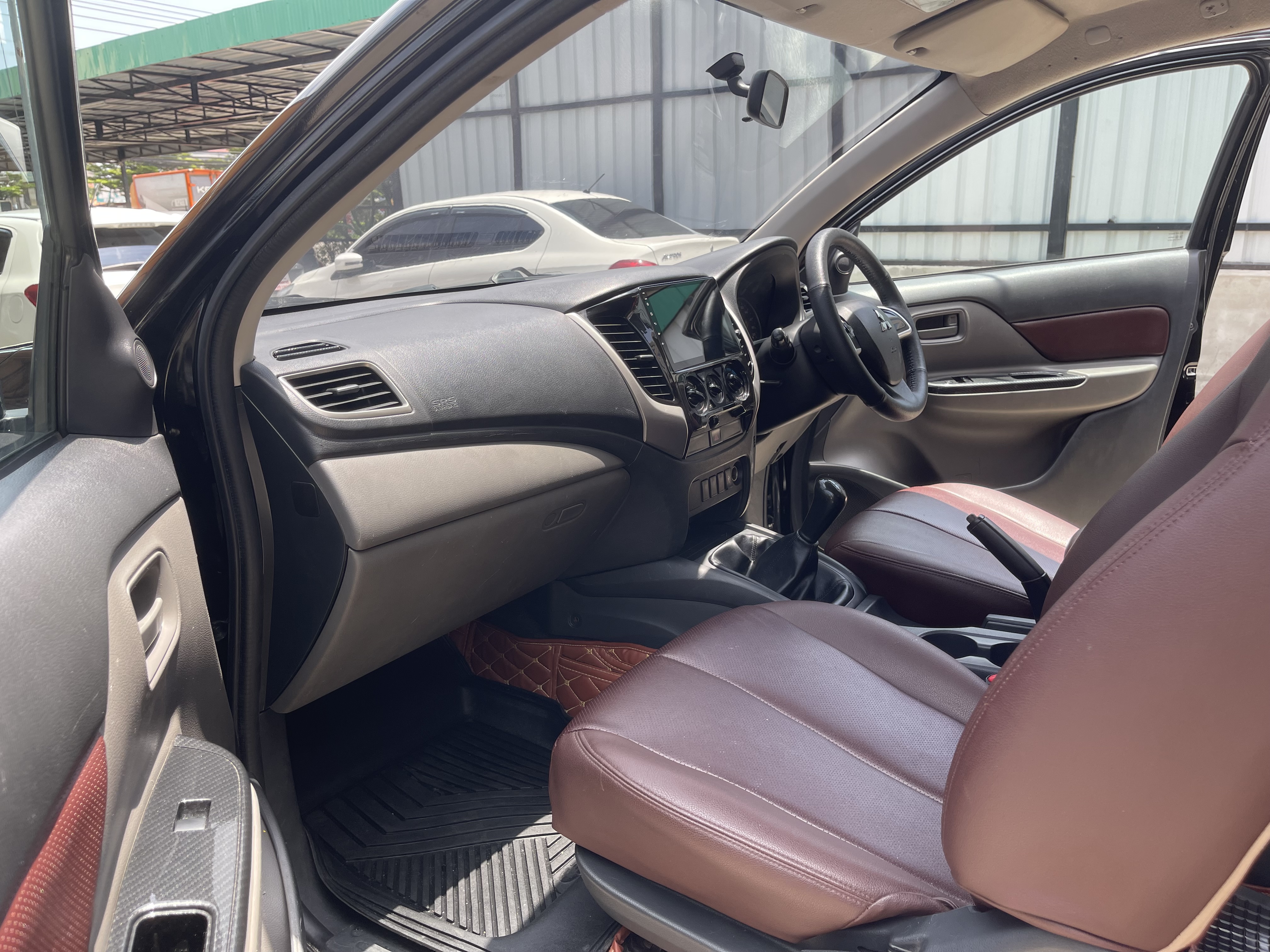 Mitsubishi Triton All New Cab 2.5 GLX 2018 ดำ