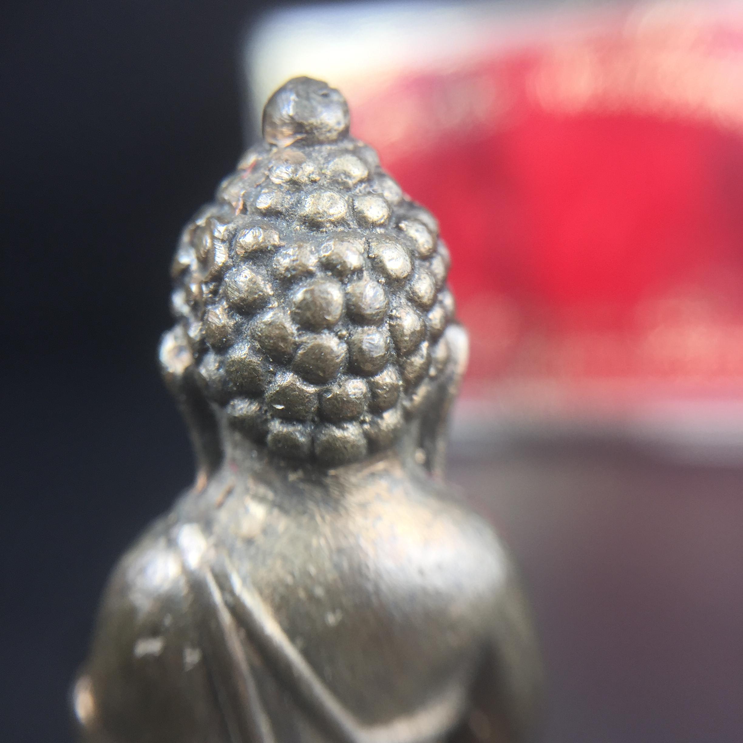 พระกริ่ง-พระชัยวัฒน์ ภปร. ธรรมศาสตร์ 50ปี เนื้อนวโลหะ ปี2527(ในหลวงรัชกาลที่9 เสด็จเททอง)(หายาก)(1ใน677ชุด)