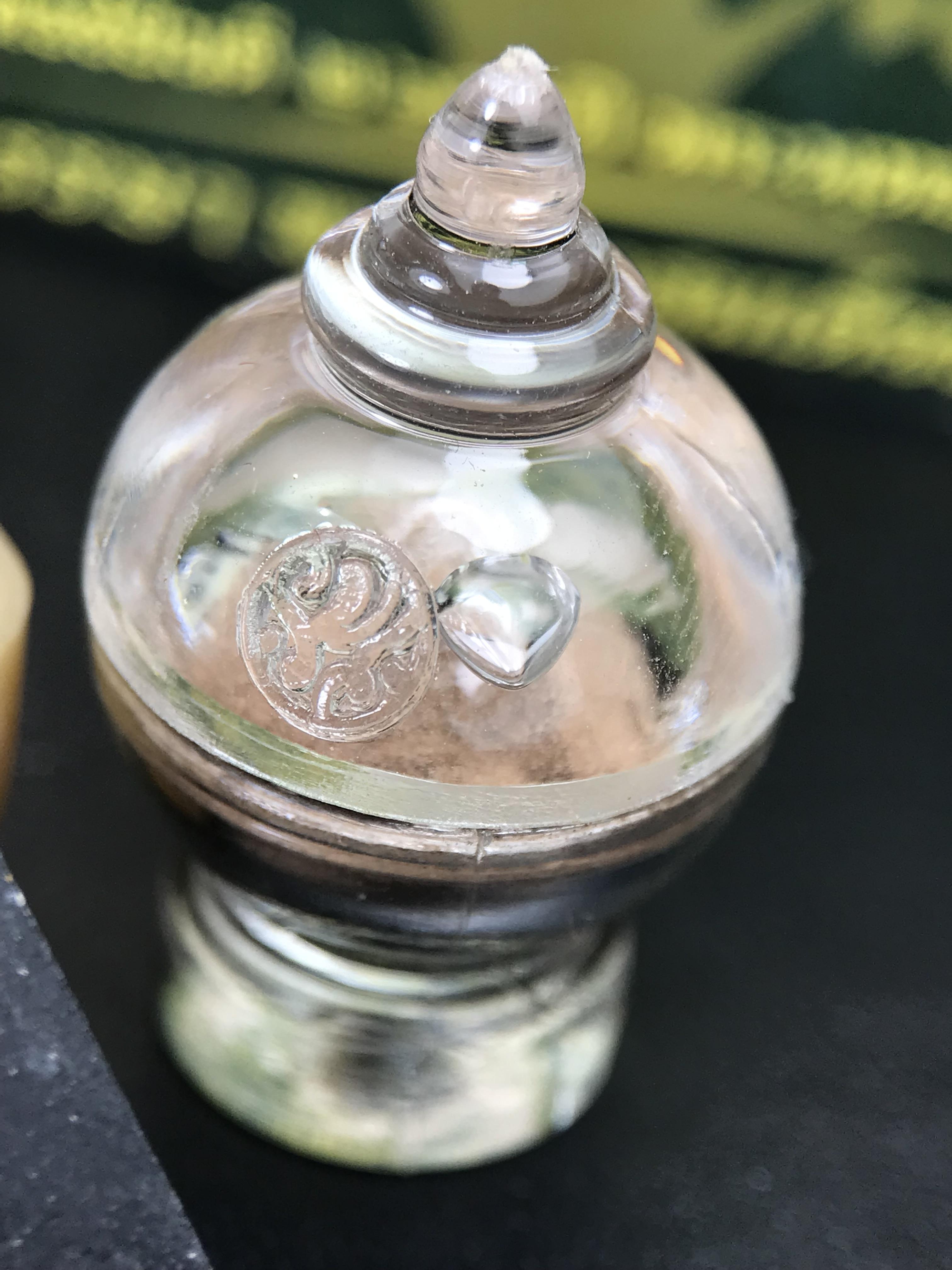 พระพุทธชินราช ภปร. 84พรรษา เนื้อผงปิดทองด้านหน้า หลัง ภ.ป.ร. เนื้อแดง (พระราชทานมวลสาร จิตรลดาและเส้นพระเจ้า(เส้นผม)ในหลวงรัชกาลที่9)พุทธศิลป์ทรงคุณค่าอีกหนึ่งรุ่นยอดนิยม(องค์หมายเลข ๒๕๔๙)1 ใน 10000 องค์