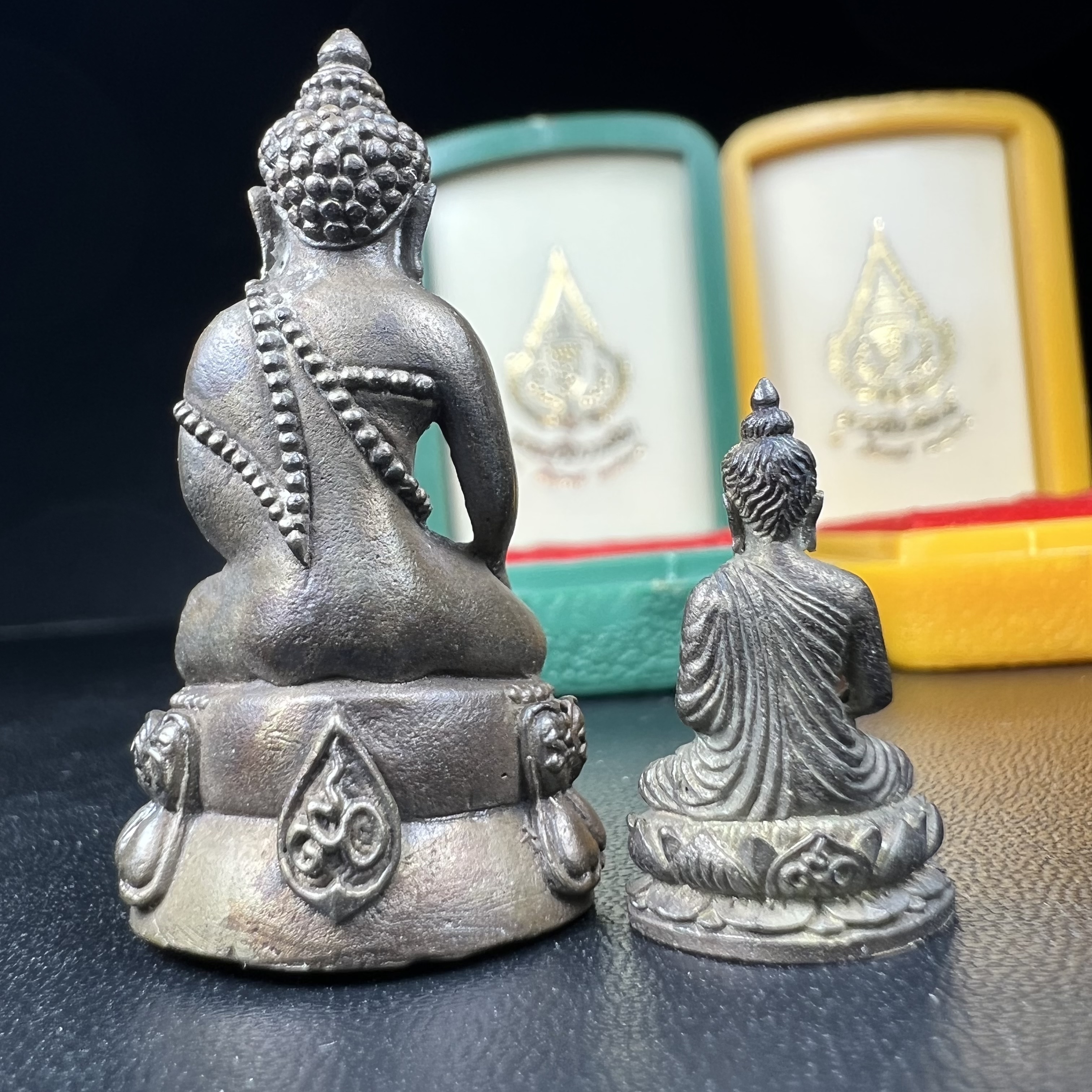 พระกริ่ง-พระชัยวัฒยน์วาสนาสมเด็จพระสังฆราช(วาสน์)วัดราชบพิธฯปี2531 เนื้อนวโลหะ สร้างเป็นที่ระลึกในคราวที่สมเด็จพระอริยวงศาคตญาณ สมเด็จพระสังฆราช(วาสน์ วาสโน)มีพระชนมายุครบ90พรรษา(ในหลวง ร.9 เสด็จในพิธี)งานแกะแม่พิมพ์โดย นายช่างเกษม มงคลเจริญ)(1ใน1991องค์)