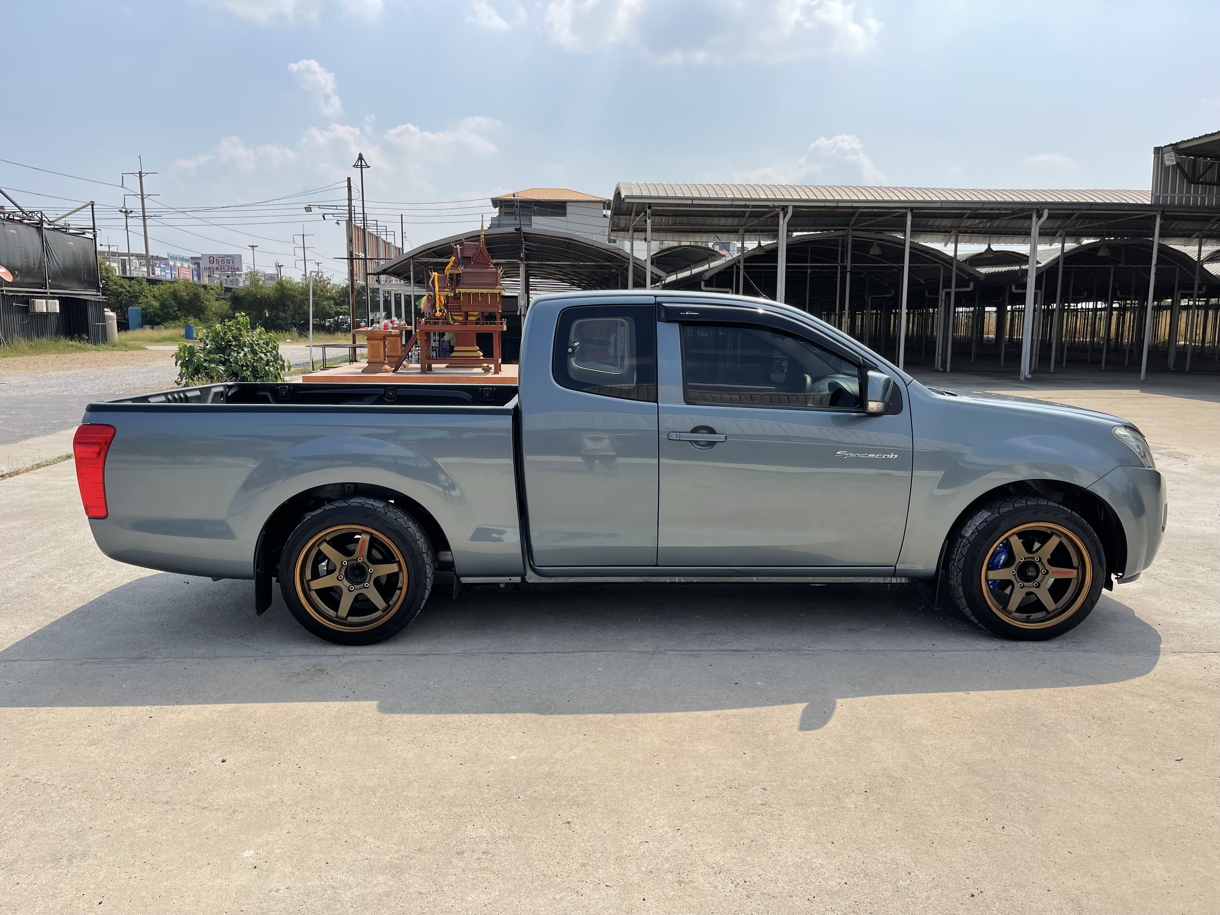 Isuzu Dmax All New Cab 2.5 L 2015 เทา