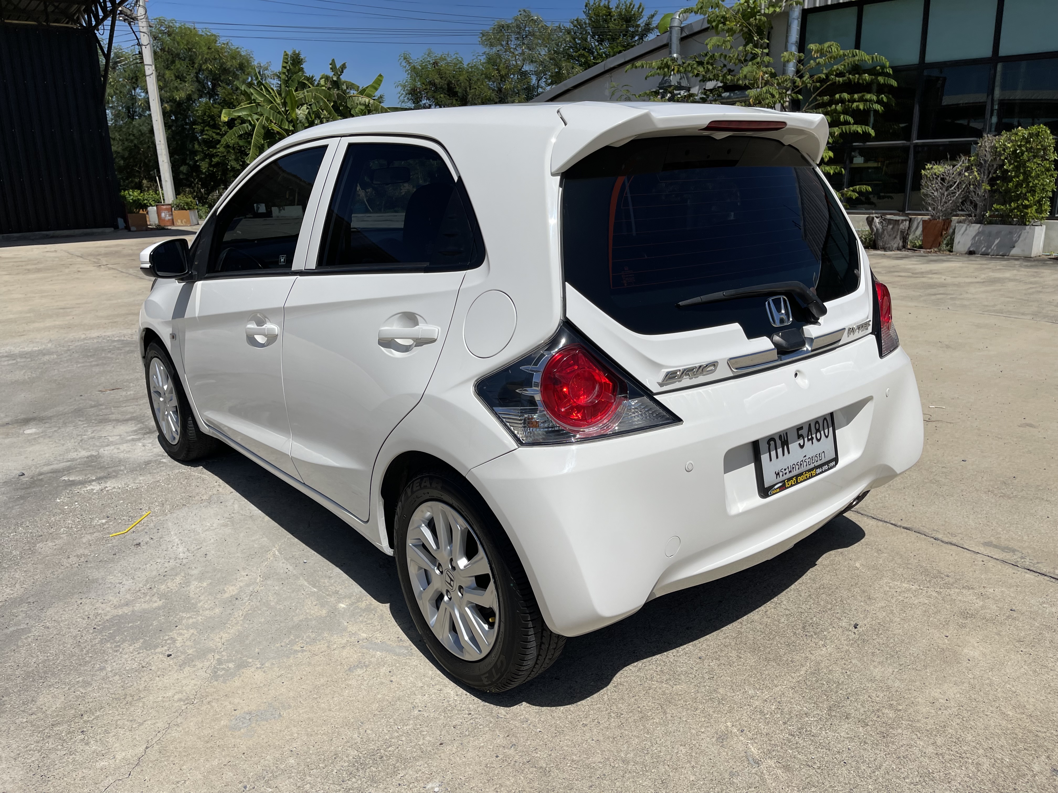 Honda Brio 1.2 V At 2015 ขาว