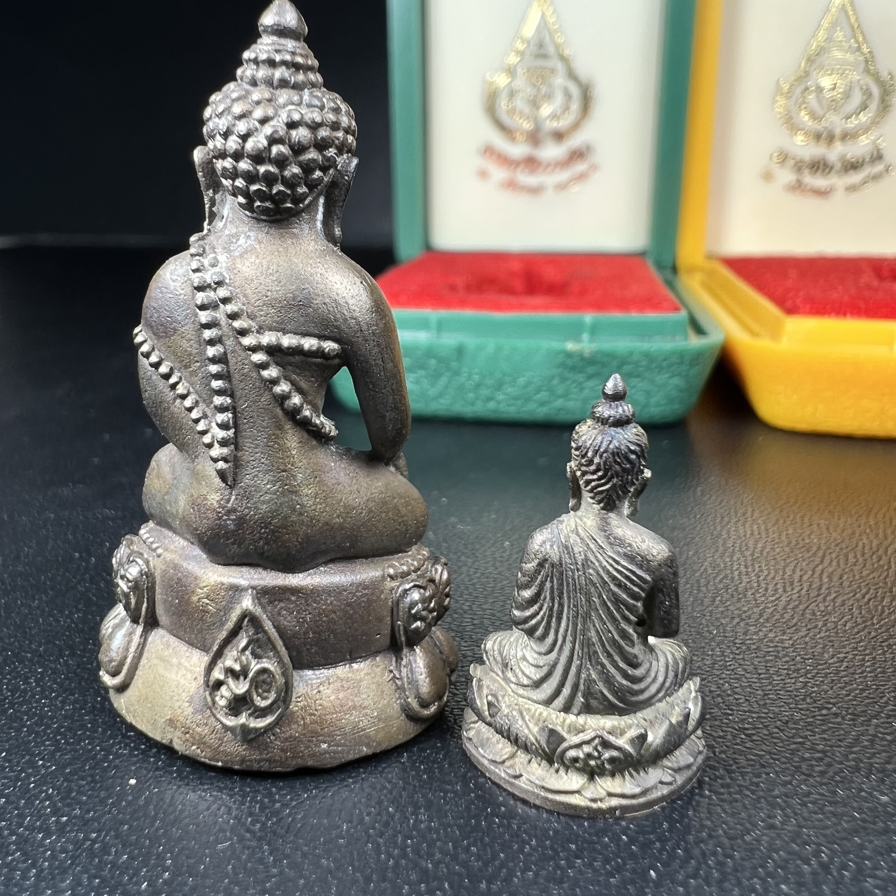 พระกริ่ง-พระชัยวัฒยน์วาสนาสมเด็จพระสังฆราช(วาสน์)วัดราชบพิธฯปี2531 เนื้อนวโลหะ สร้างเป็นที่ระลึกในคราวที่สมเด็จพระอริยวงศาคตญาณ สมเด็จพระสังฆราช(วาสน์ วาสโน)มีพระชนมายุครบ90พรรษา(ในหลวง ร.9 เสด็จในพิธี)งานแกะแม่พิมพ์โดย นายช่างเกษม มงคลเจริญ)(1ใน1991องค์)