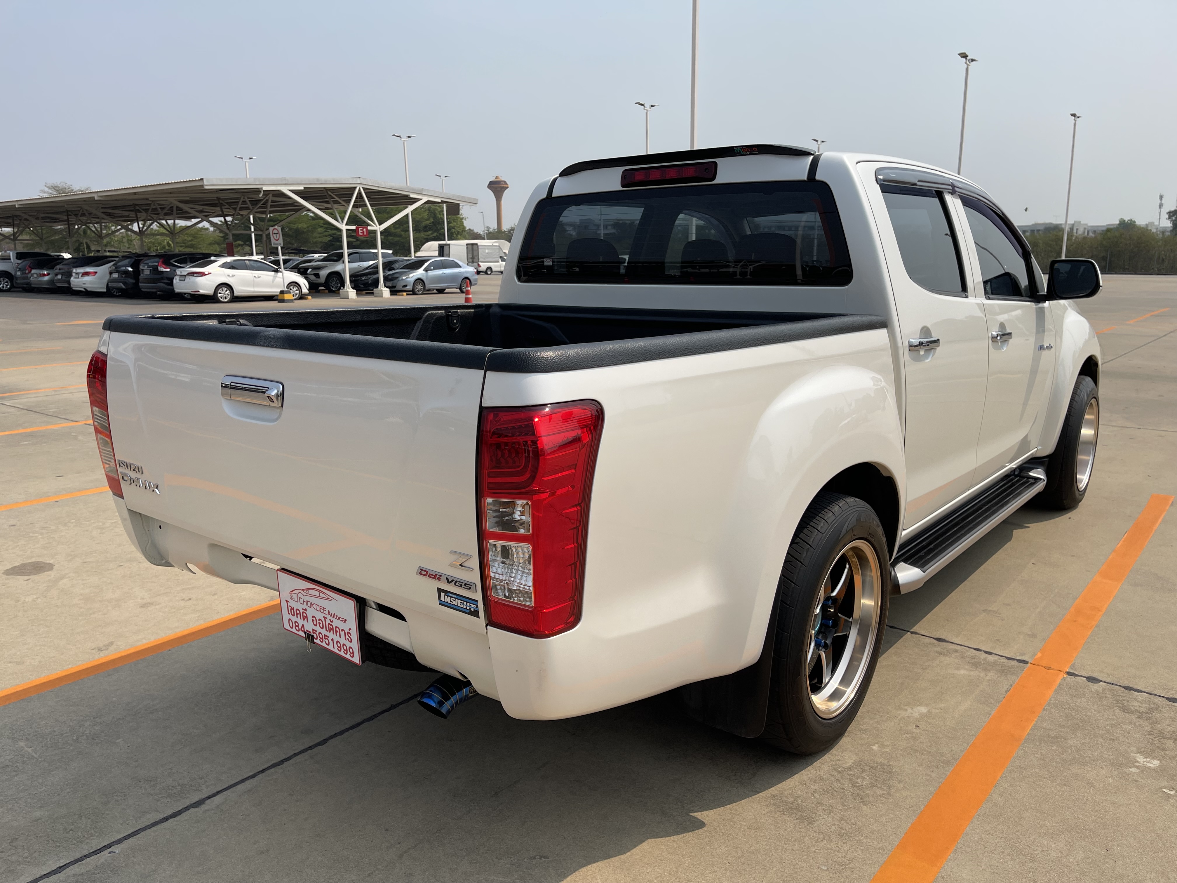 Isuzu Dmax All New 4ประตู Hilander 2.5 Vgs Z Dvd 2015 ขาวมุก