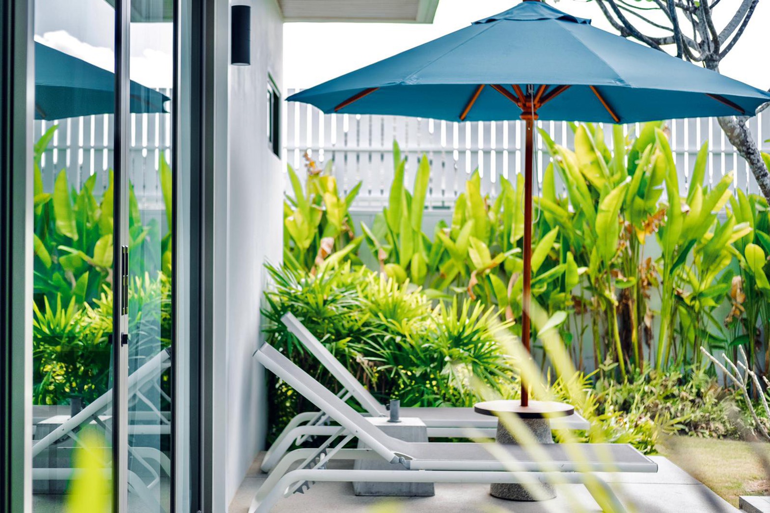 For Rent : Boat Avenue, Luxury Private Pool Villa, 3 bedrooms 3 Bathrooms, Pool view.