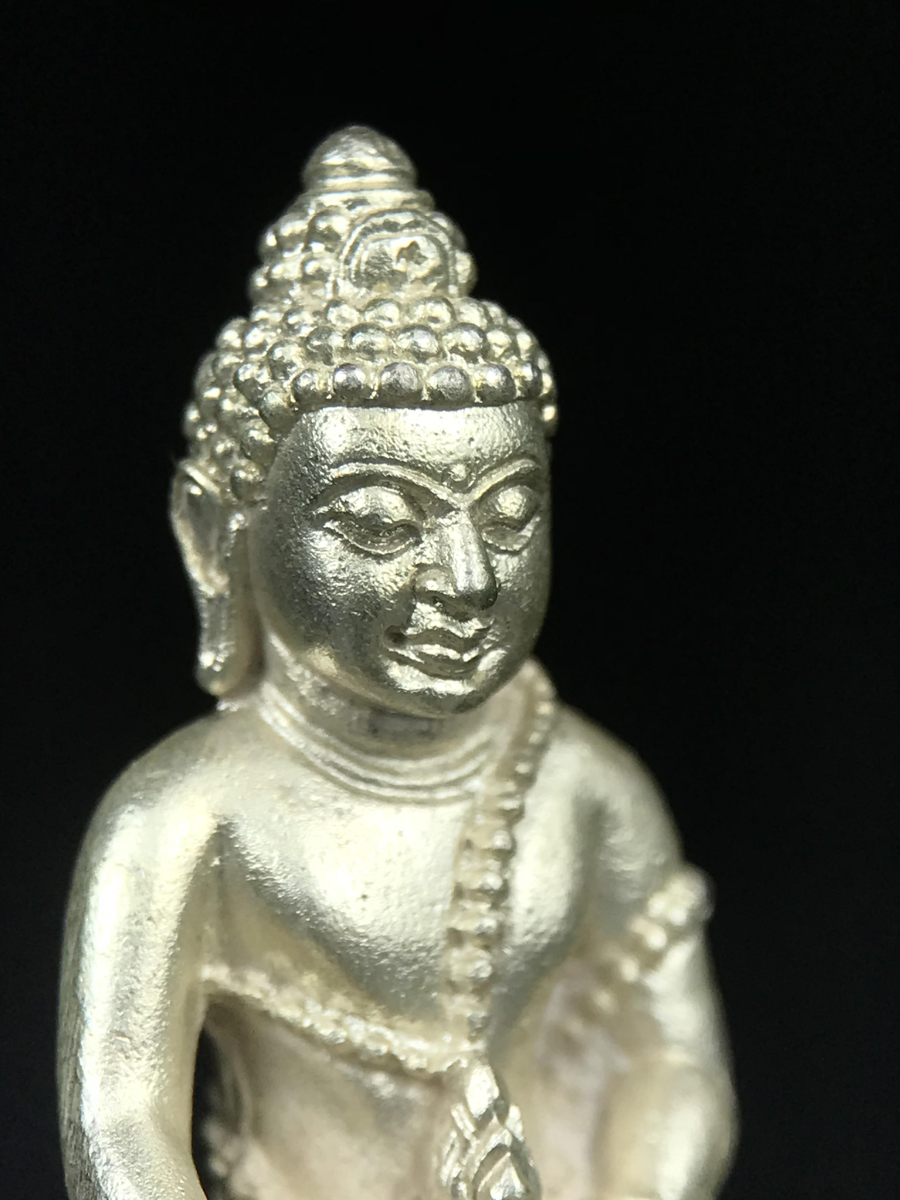 พระกริ่งศิรากาศ ภปร.(พระกริ่งคุ้มเกล้า)วัตถุมงคล"คุ้มเกล้าฯ" มูลนิธิ “คุ้มเกล้า” ในพระบรมราชูปถัมภ์ จัดสร้าง โรงพยาบาลภูมิพล เนื้อเงิน(พิมพ์หน้าไทย)(สภาพผิวขึ้นน้ำทองทั่วองค์สวยมากมาก!!)(ในหลวงรัชกาลที่9เสด็จเททอง)(พิธีใหญ่)(นิยม)