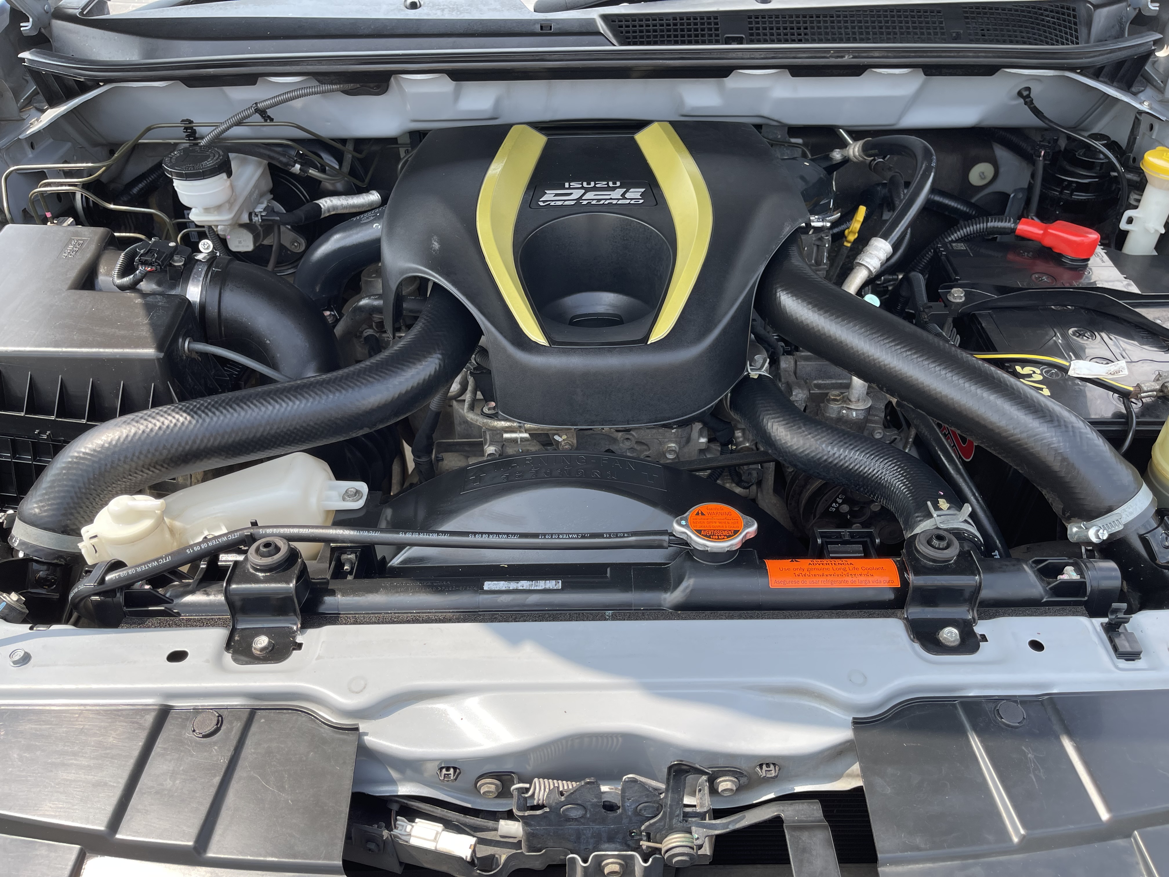 Isuzu Dmax All New 4ประตู Hilander 2.5 Vgs Z 2015 ฟ้า