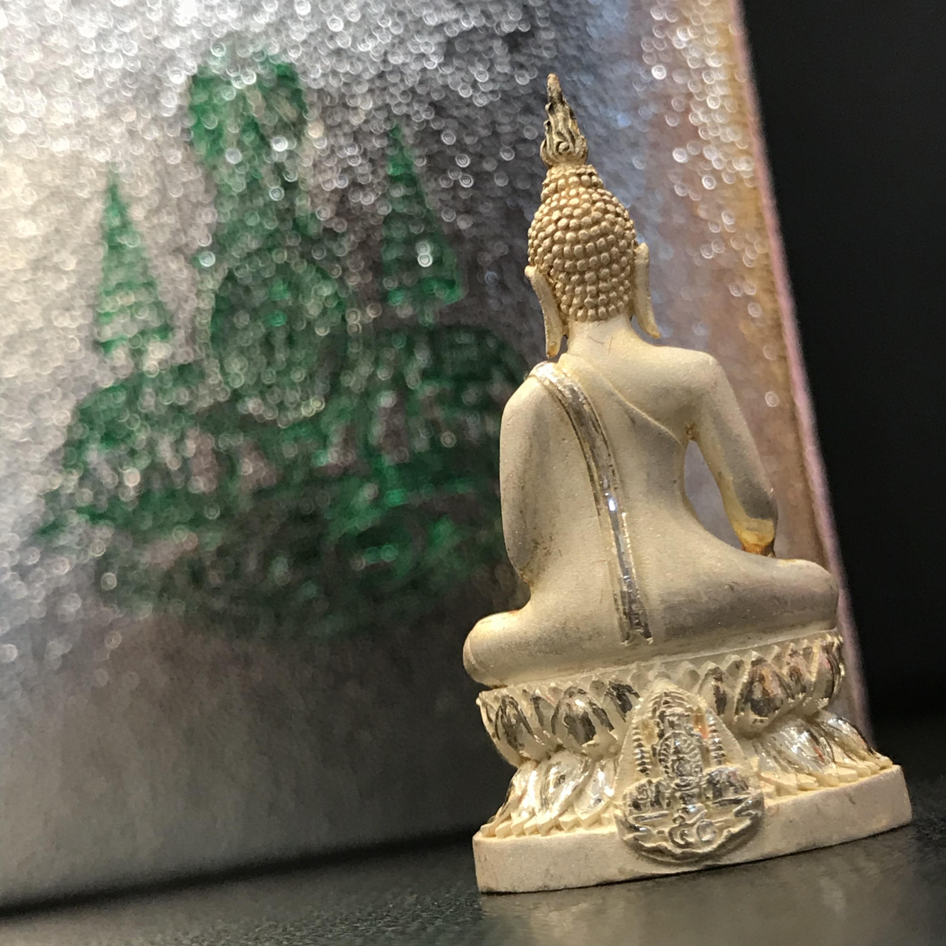 พระกริ่งพระพุทธนวราชบพิตร ปี2540 เนื้อเงินพร้อมกล่องบรรจุเดิม