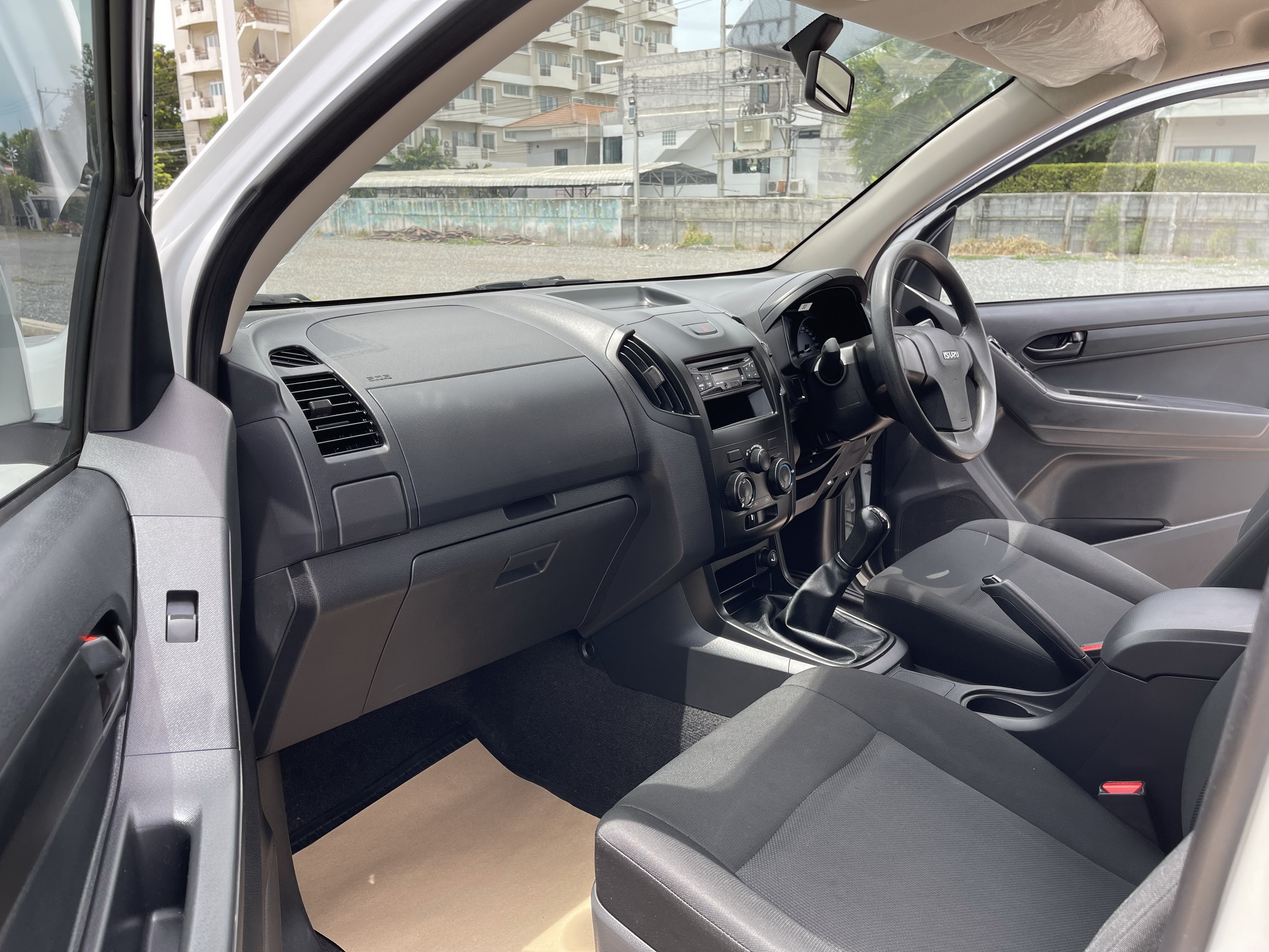 Isuzu Dmax All New 4ประตู 1.9 S 2018 ขาว