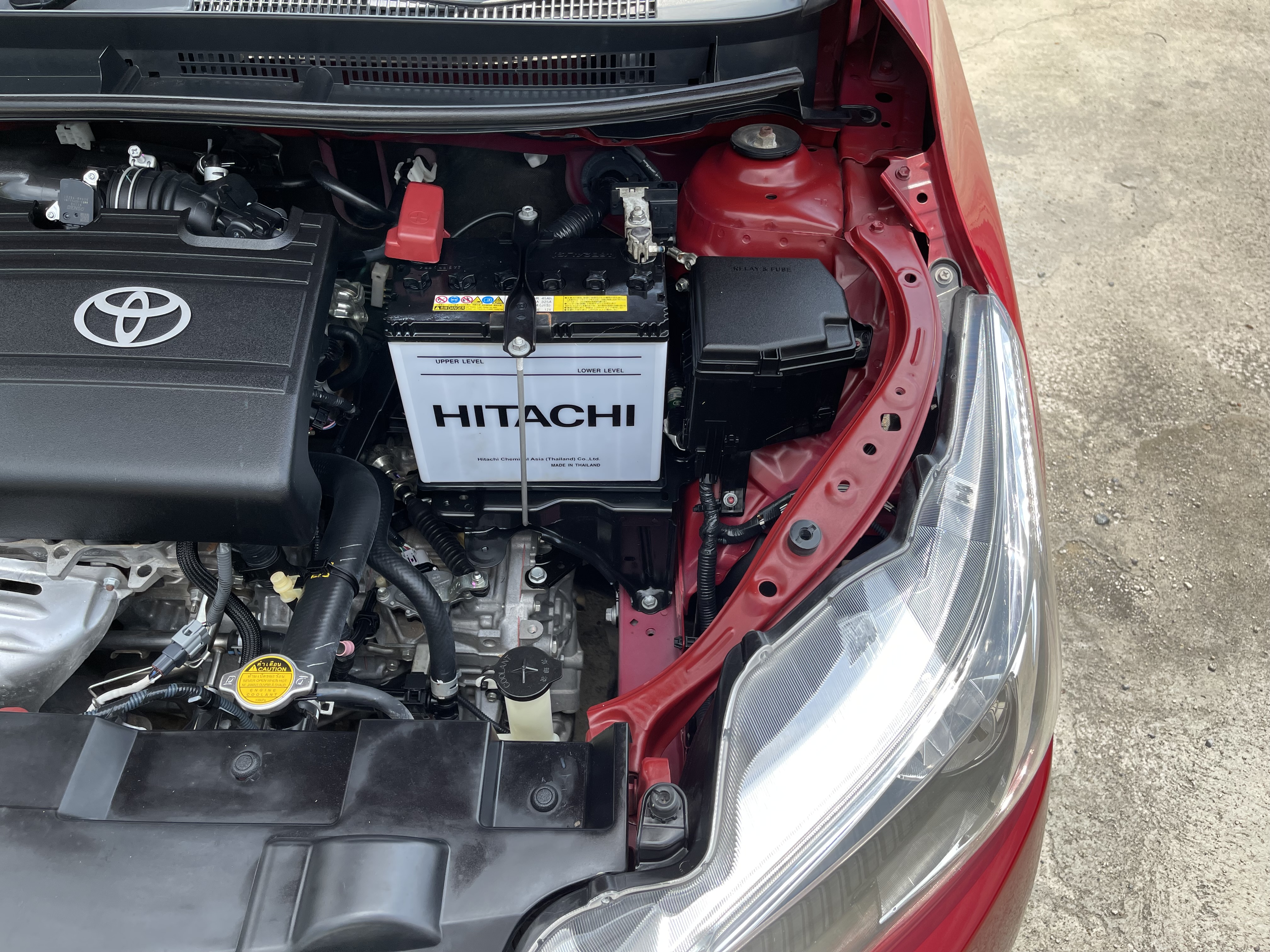 Toyota Yaris 1.2 E At 2016 แดง