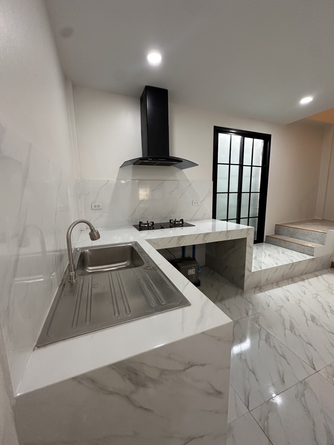 For Sales : Thalang, 2-Story Townhouse @Ban Khai, 2 Bedrooms 2 Bathrooms