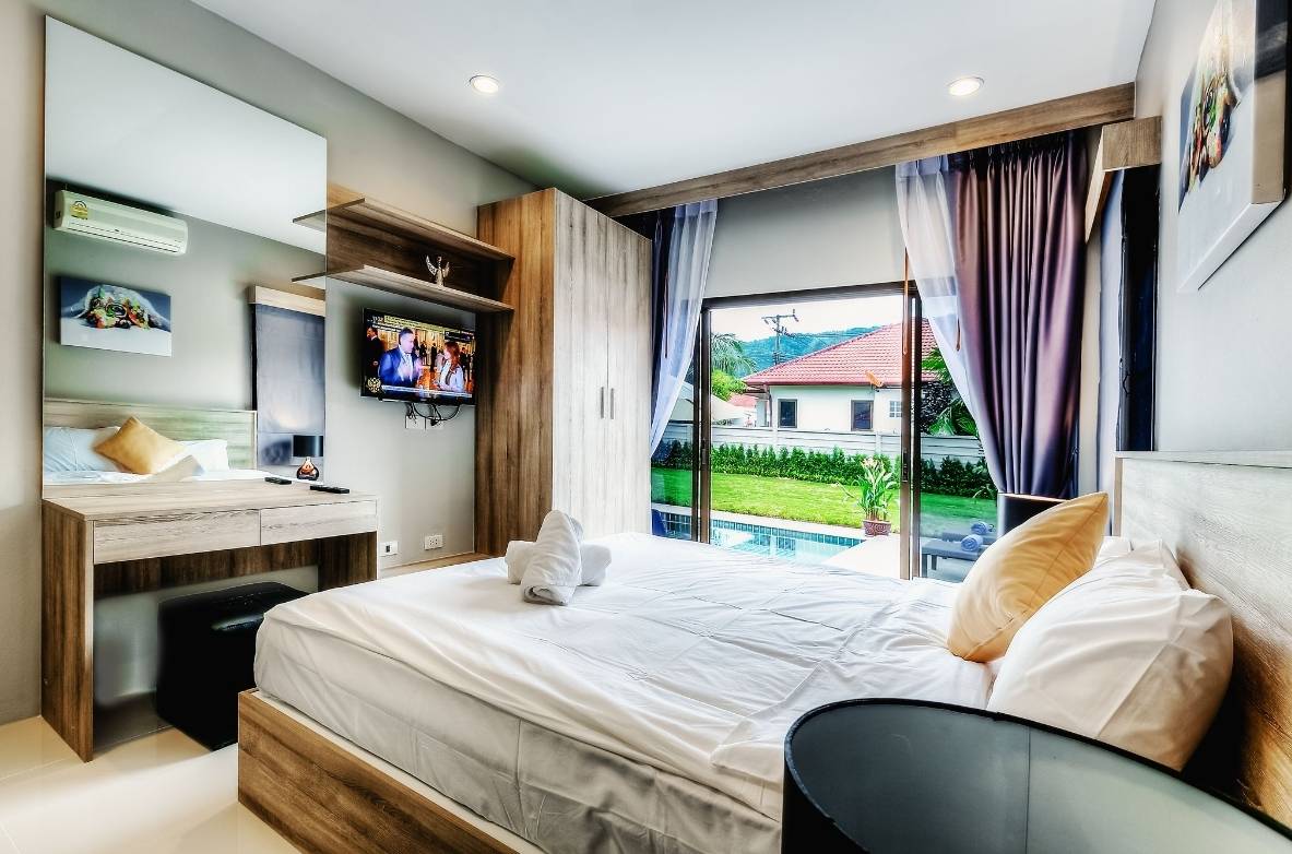 For Rent : Cherngtalay, Private Pool Villa near Blue tree Phuket, 3 bedrooms 2 bathrooms