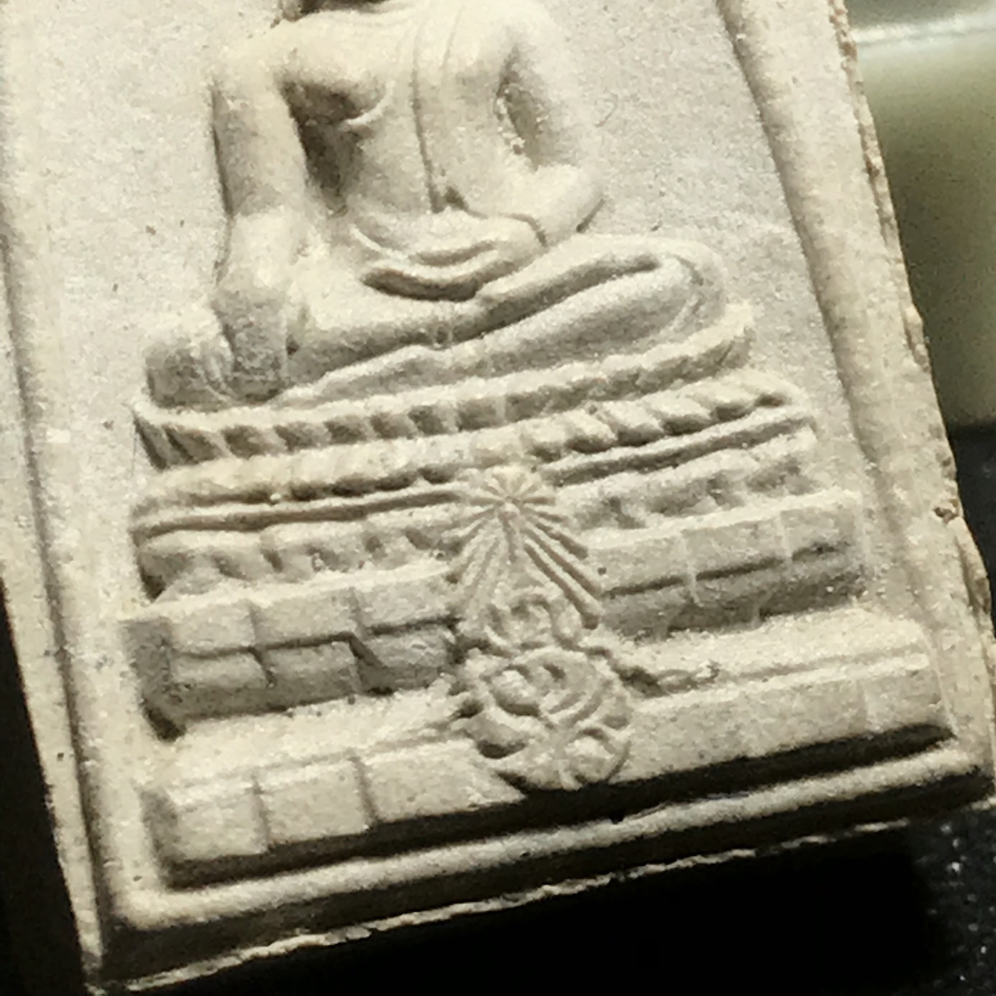 พระพุทธชินสีห์ ภปร. ทันโต เสฏโฐ ปี2533 พิมพ์เล็ก(หายาก) บรรจุพระทนต์ในหลวงรัชกาลที่9 รุ่นเดียวในประวัติศาสตร์ ****รุ่นนี้ขอแนะนำ****