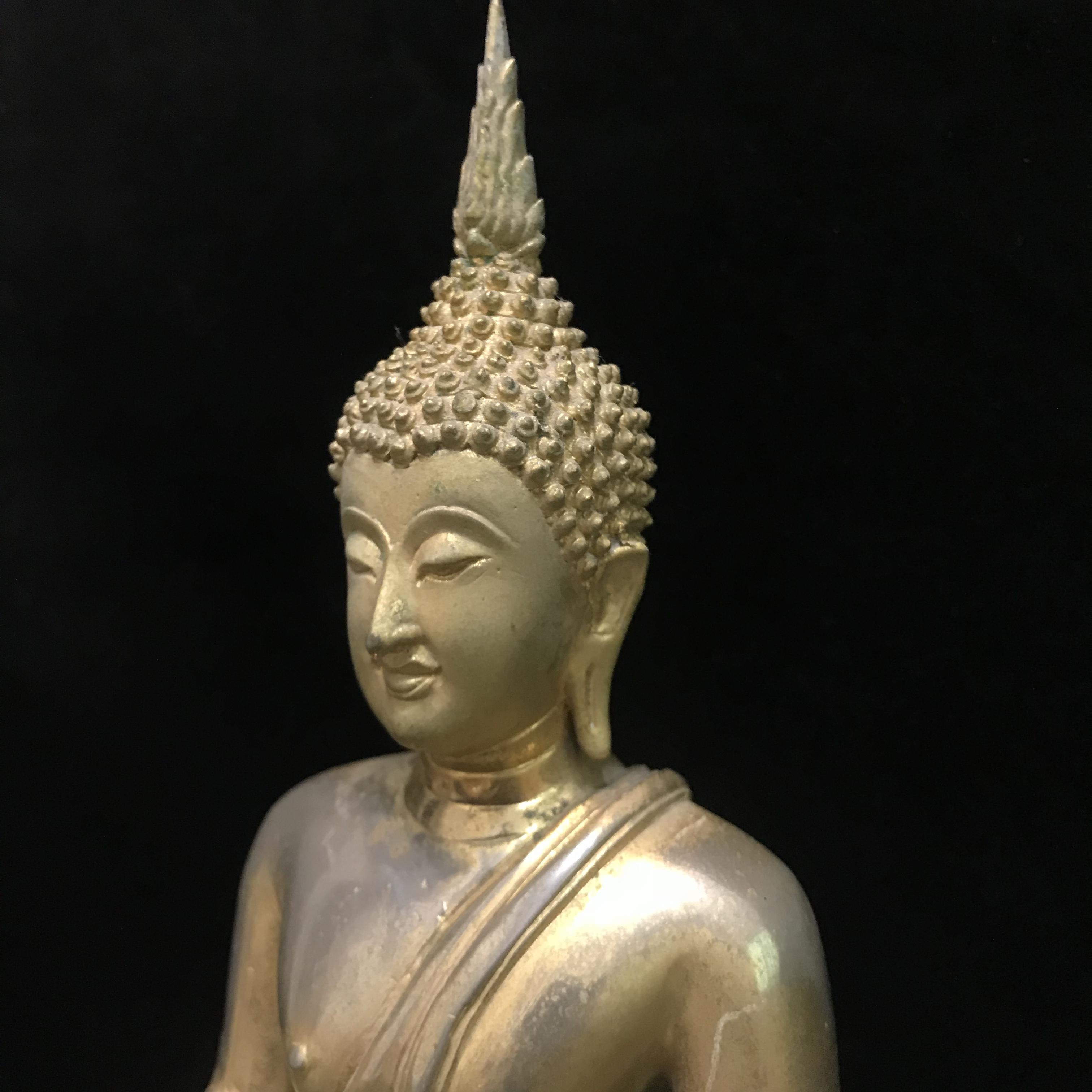 พระบูชาพระพุทธศิรมงคล ภปร ขนาดหน้าตัก5นิ้ว วัตถุมงคลคุ้มเกล้าปี2524 ของมูลนิธิคุ้มเกล้า โรงพยาบาลภูมิพลจัดสร้าง (ในหลวงทรงจุดไฟพระฤกษ์และเททอง)