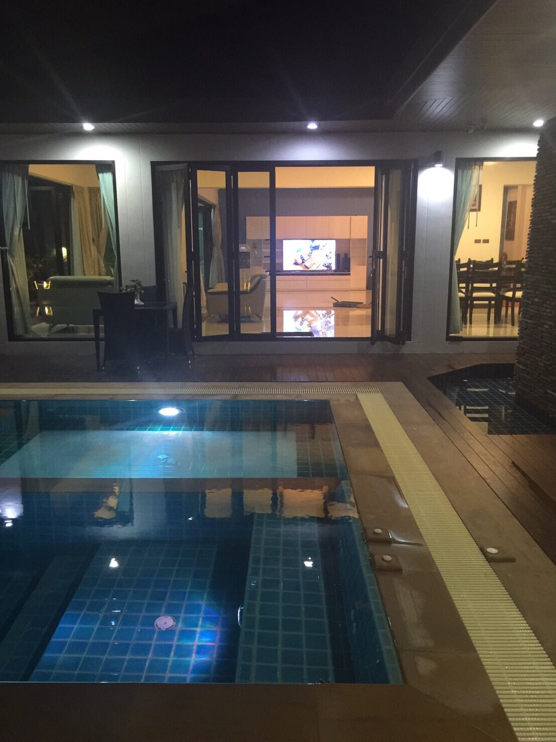 For Sale : Thalang Luxury Pool Villa, 3 bedrooms 3 Bathrooms