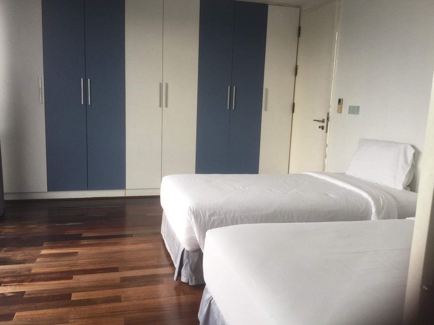 For Rent : Kohkaew, Modern House with Swimming Pool, 4 bedroom 5 bathroom