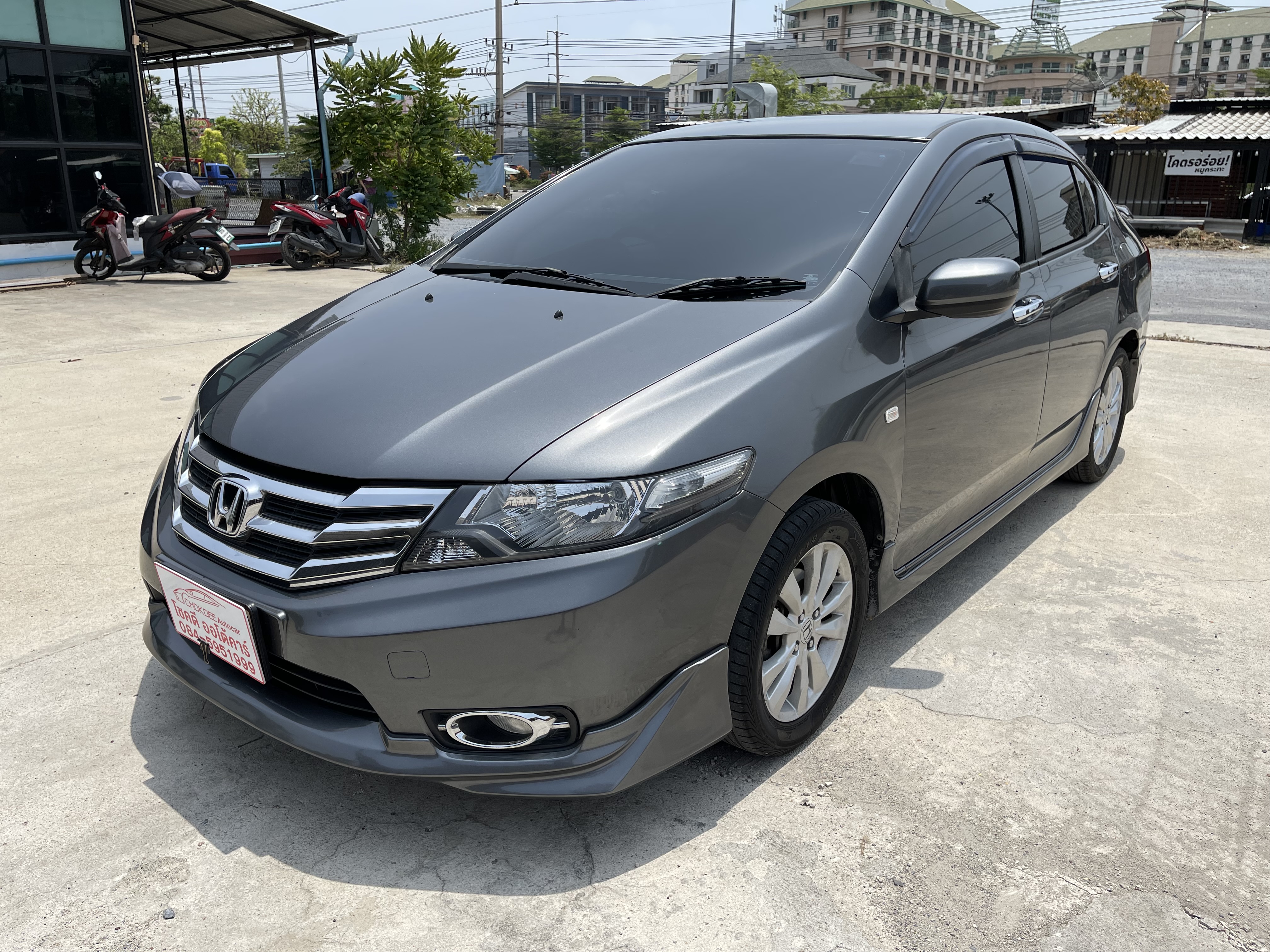 Honda City 1.5 V At 2013 เทา
