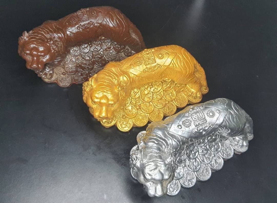 ของป้องกัน นักษัตรปีขาล เสือ เจ้าพ่อเสือ สีเงิน วัสดุเครื่องราง แร่เหล็กน้ำพี้