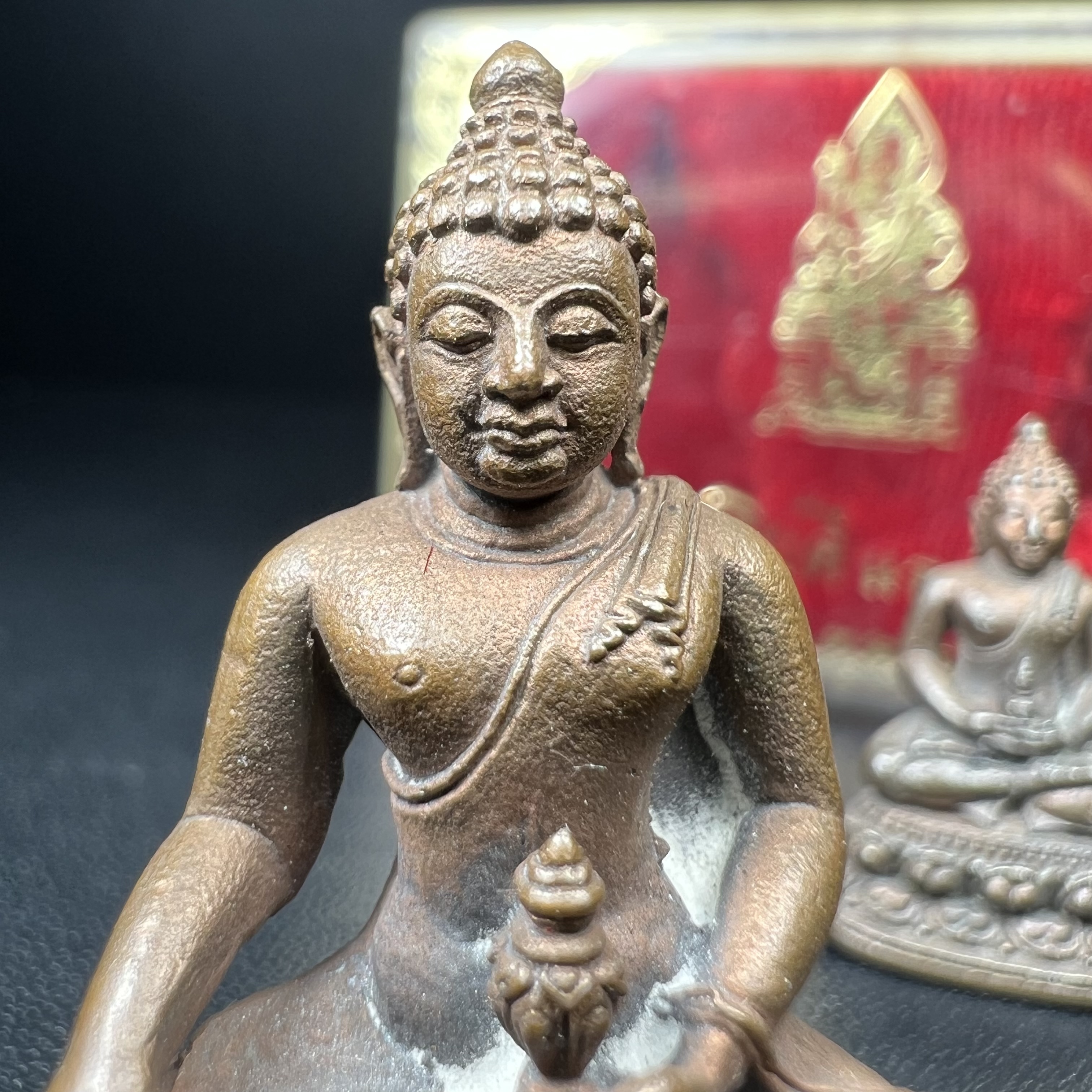 พระกริ่ง-พระชัยวัฒน์อธิบดี ปี2525 ของดีอัยการ (มีไว้บูชาเลื่อนยศเลื่อนตำแหน่งทุกท่าน)(1ใน 2525 ชุด)****ชุดหมายเลข ๒๕๒๑ ผลรวมได้เลข 1 เลขมงคล(หมายเเลขแห่งผู้นำ)มียศ มีบารมี สมกับความหมายของนาม พระกริ่งอธิบดี “พระกริ่งผู้เป็นใหญ่ในหมู่พระกริ่งทั้งหลาย”