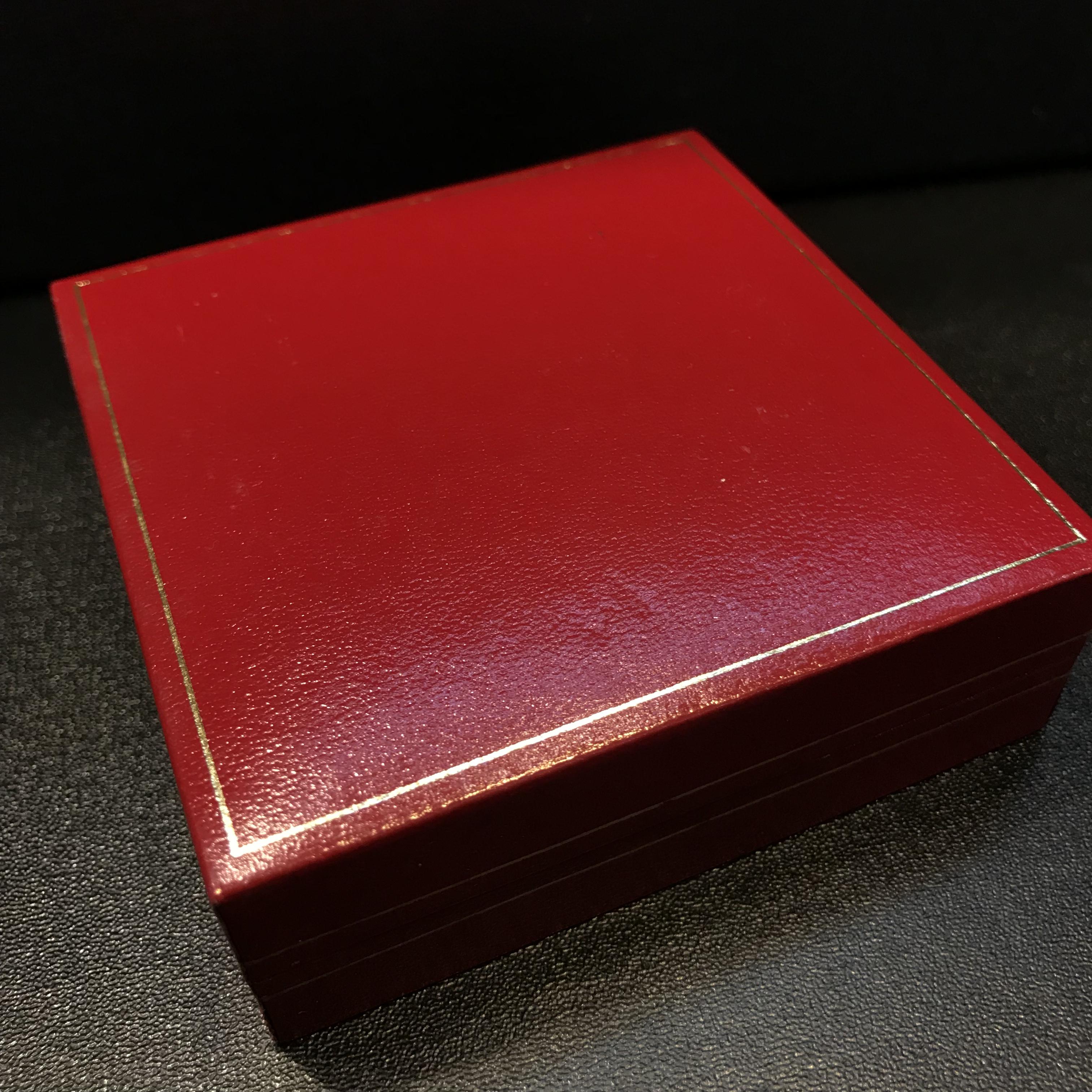 เหรียญสมเด็จพระนเรศวรมหาราช-พระพุทธชินราช รุ่นกองทุนสร้างอาคารเรียนวิทยาลัยสงฆ์ วัดพระศรีรัตนมหาธาตุ ปี 2536 เนื้อทองแดงขัดเงากล่องเดิมใบรับรองพร้อมสวยงาม