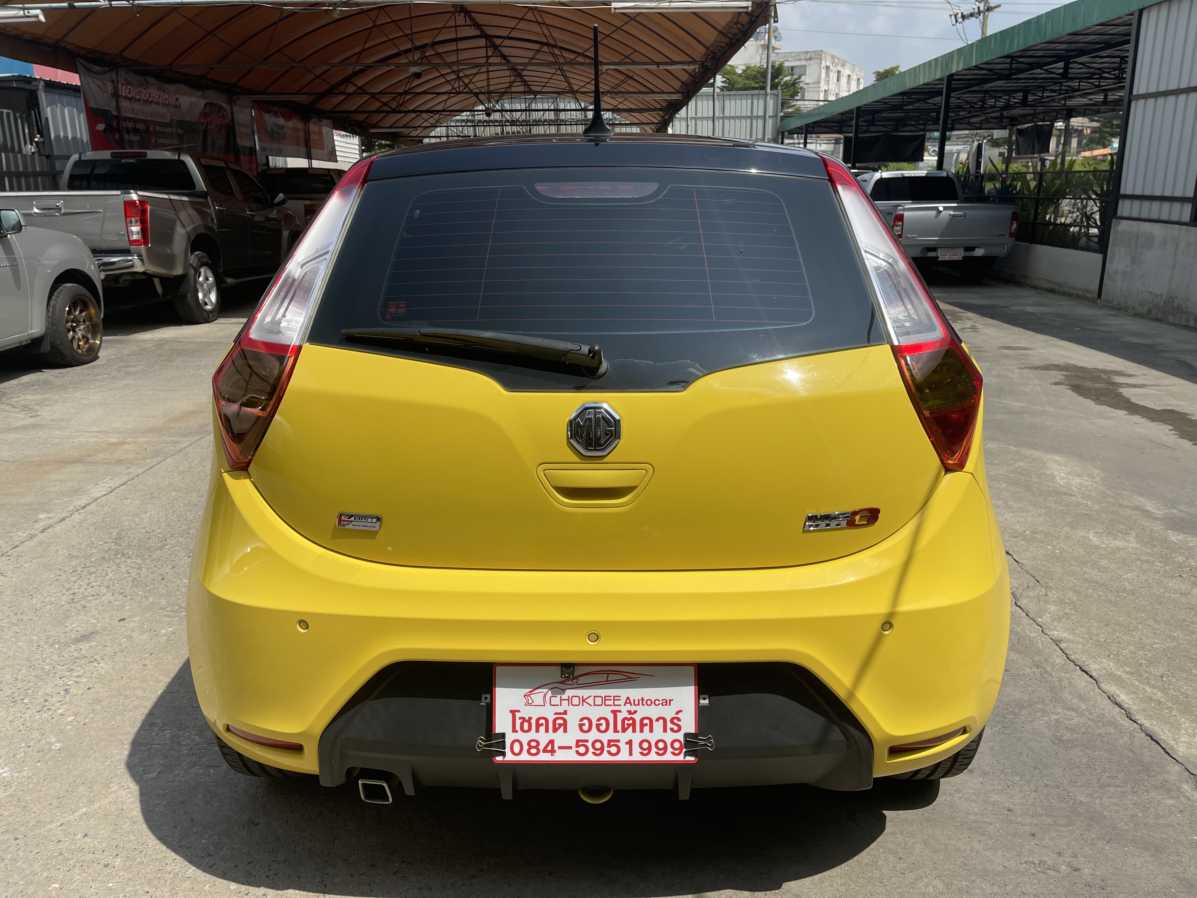 MG MG3 1.5 X (Twotone) Sunroof At 2016 เหลือง-ดำ
