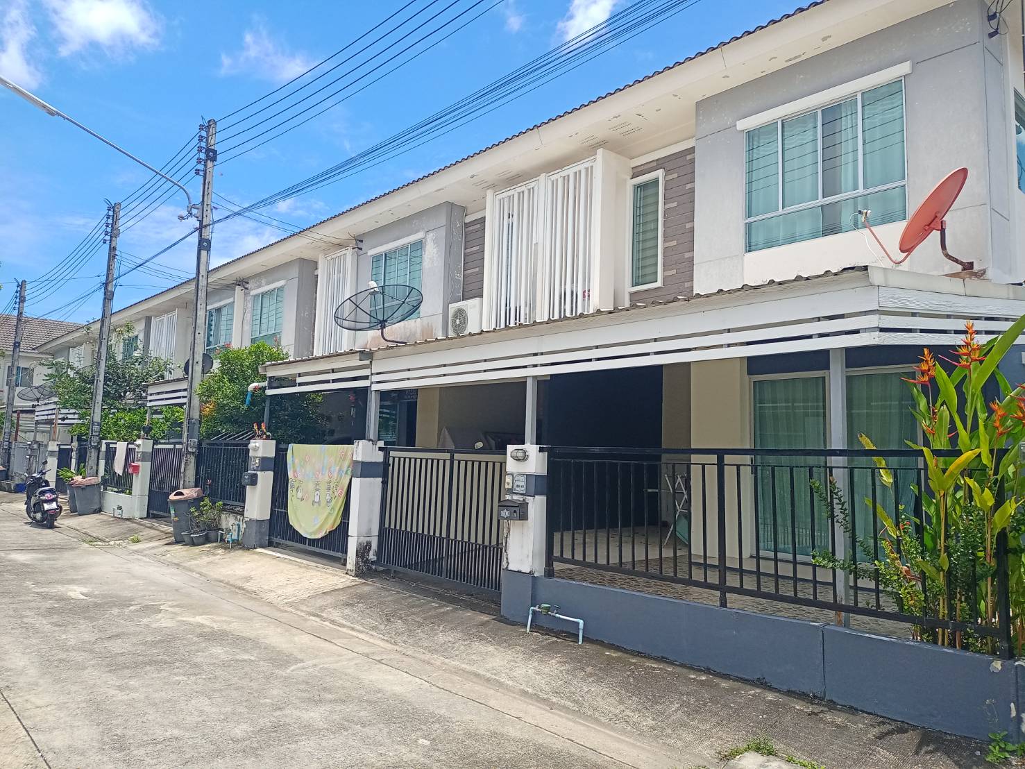 For Rent : Pruksa Ville Thalang 3 bedrooms, 2 bathrooms.