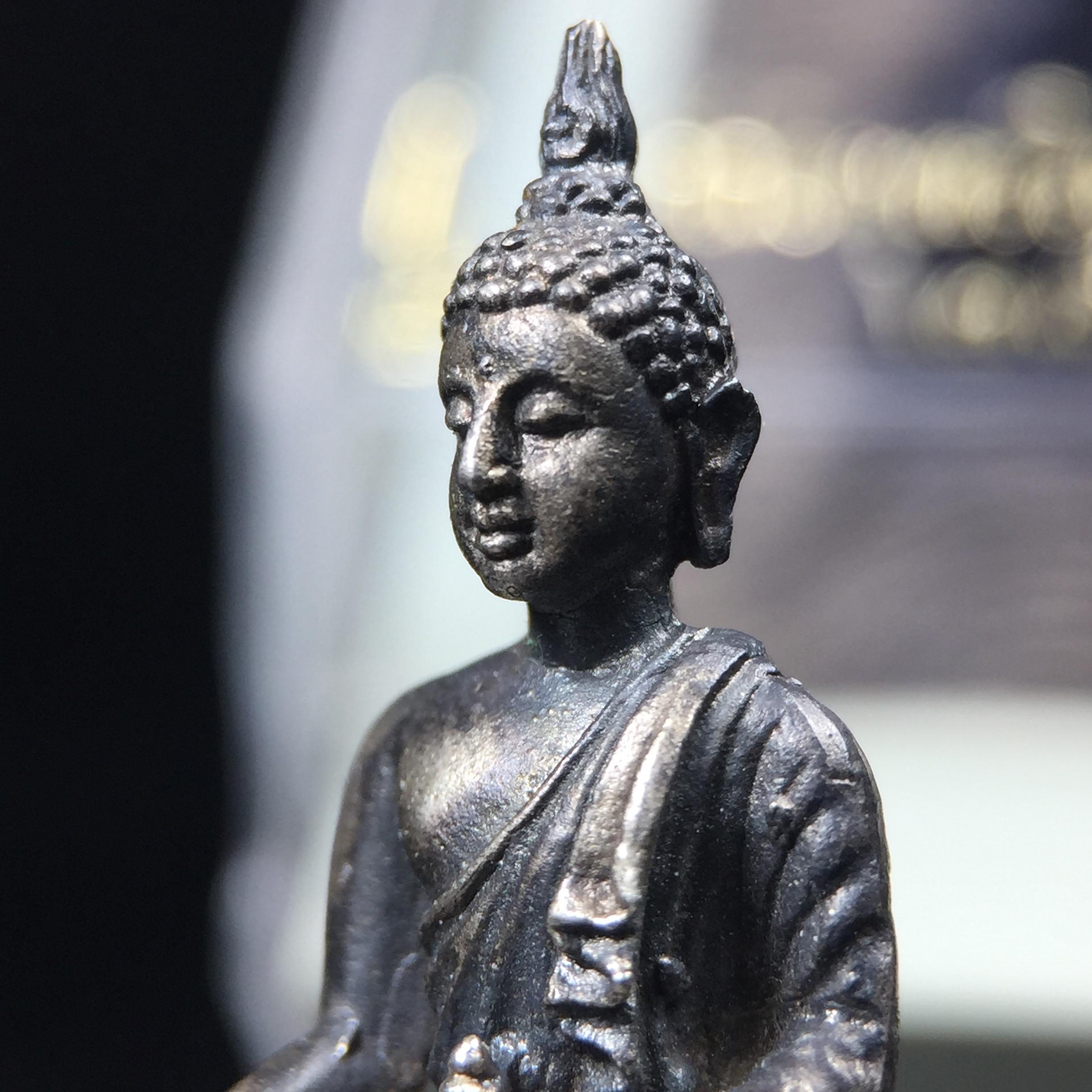 พระกริ่งพรหมรังสี อนุสรณ์ 190 ปี สมเด็จพระพุฒาจารย์ โต วัดอินทรวิหาร ปี2521 เนื้อเงิน(ผิวเดิมเข้มขลัง)พิธีมหาพุทธาภิเษกครั้งยิ่งใหญ่ พิธีสรรพสิทธิชัยไพรีพินาศมหามังคลาภิเษก หมายถึงฤกษ์การปลุกเสกที่เน้นด้านโชคลาภ มีชัยชนะต่อศัตรูการค้า การงาน(รุ่นนี้แนะนำ)