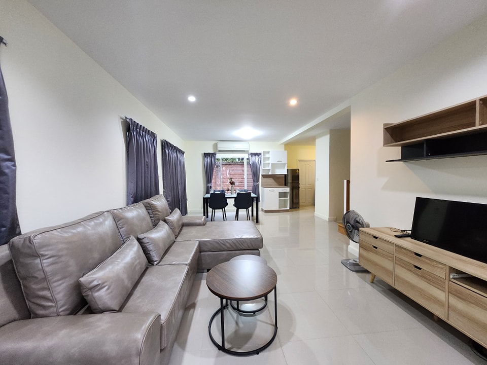 For Rent : Kathu, 2-story detached house, 3 bedrooms 2 Bathrooms