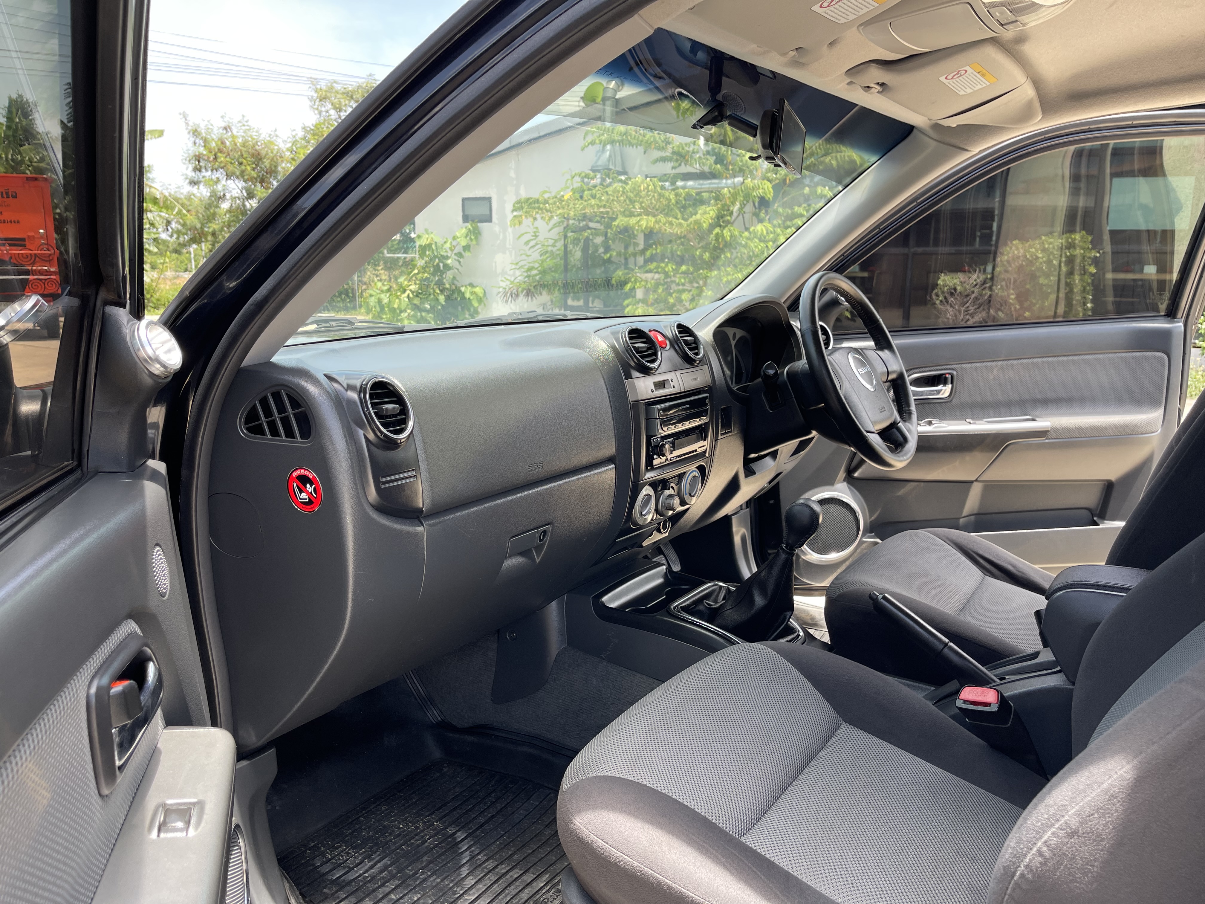 Isuzu Dmax Cab Hilander 3.0 Vgs Abs Airbag 2011 ดำ