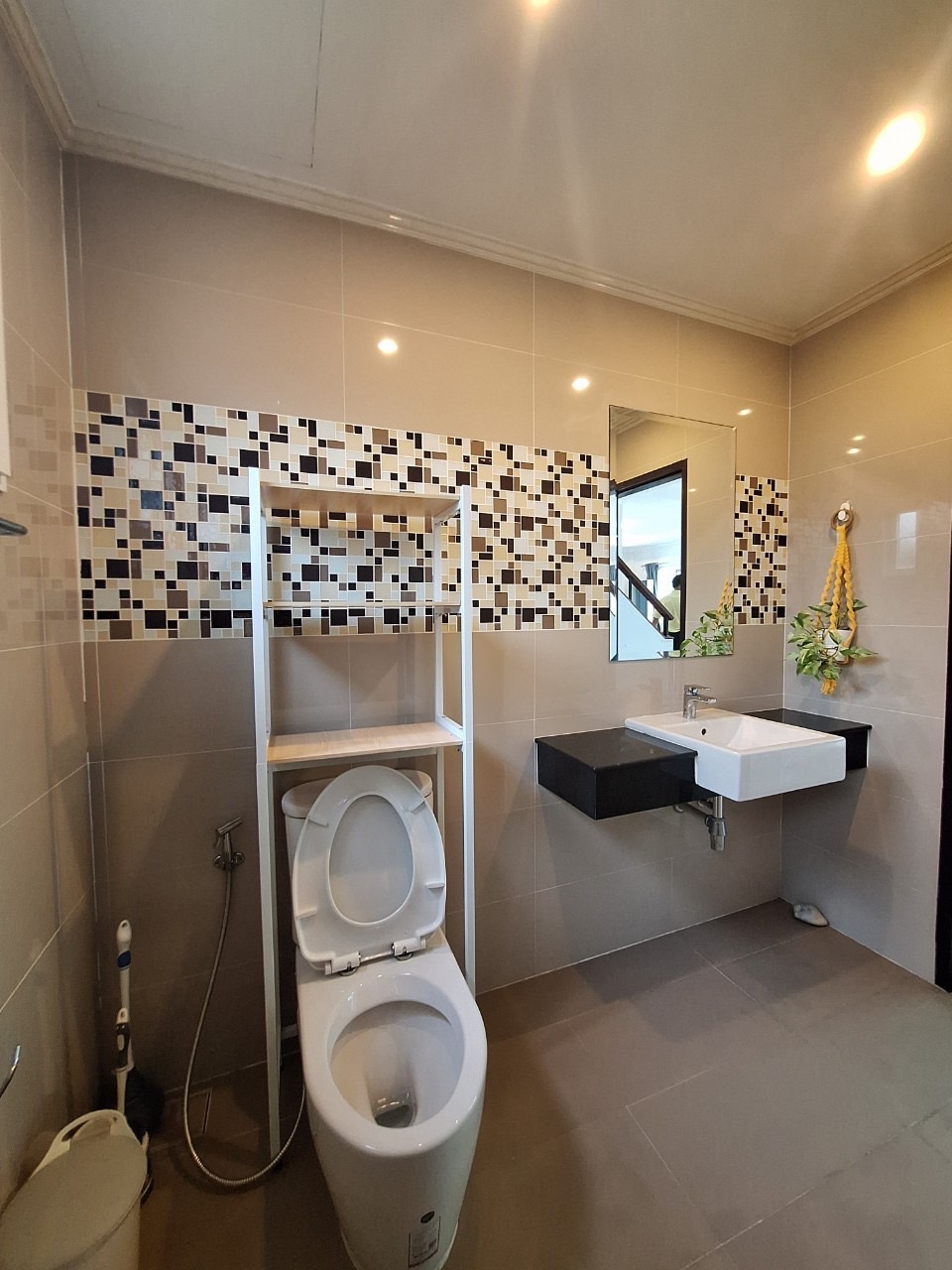 For Rent : Kohkaew, 2-story detached house, 4 Bedrooms 3 Bathrooms