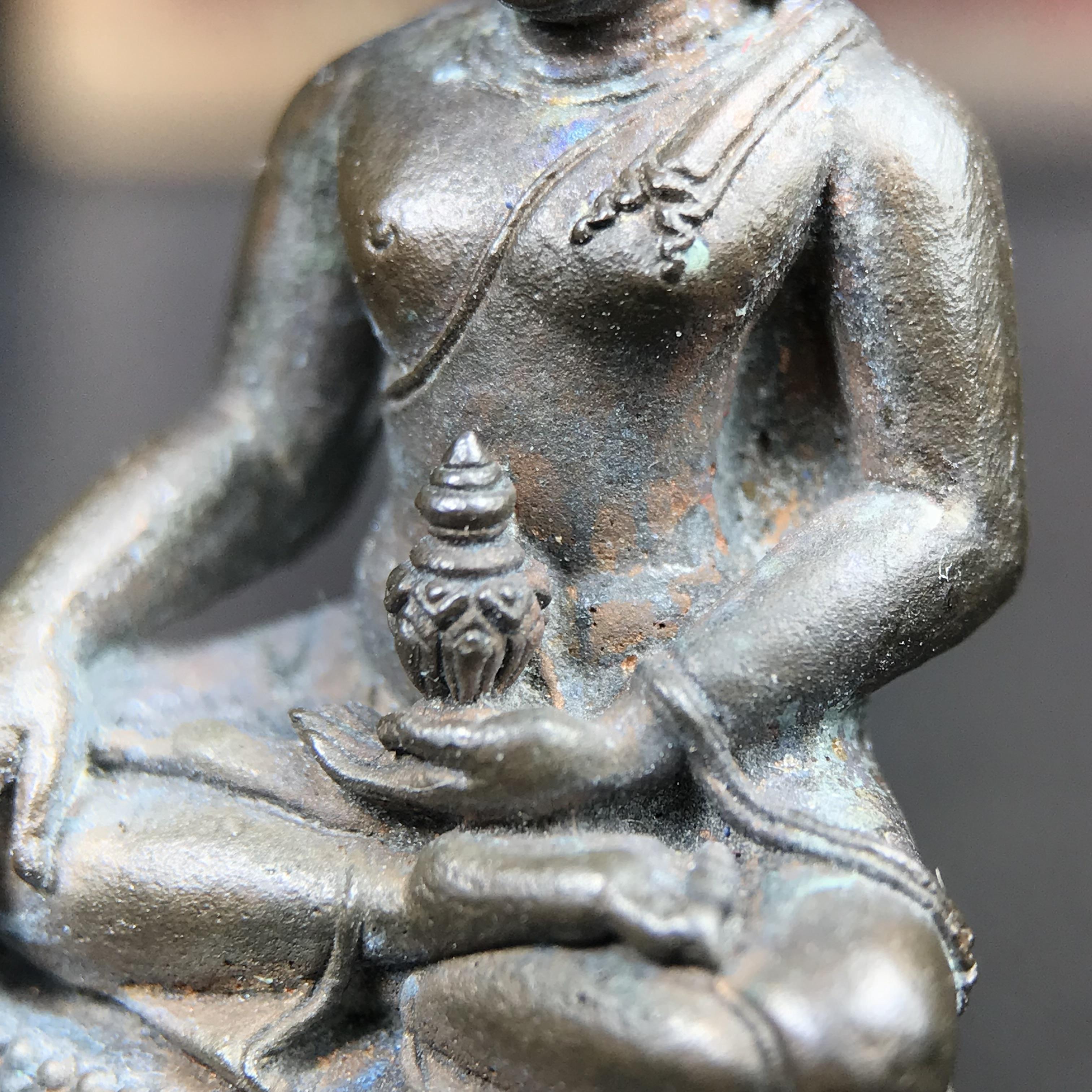 พระกริ่ง-พระชัยวัฒน์อธิบดี ปี2525 ของดีอัยการ (มีไว้บูชาเลื่อนยศเลื่อนตำแหน่งทุกท่าน)(1ใน 2525 ชุด)****ชุดหมายเลข ๗๘๖ ****มียศ มีบารมี สมกับความหมายของนาม พระกริ่งอธิบดี “พระกริ่งผู้เป็นใหญ่ในหมู่พระกริ่งทั้งหลาย”