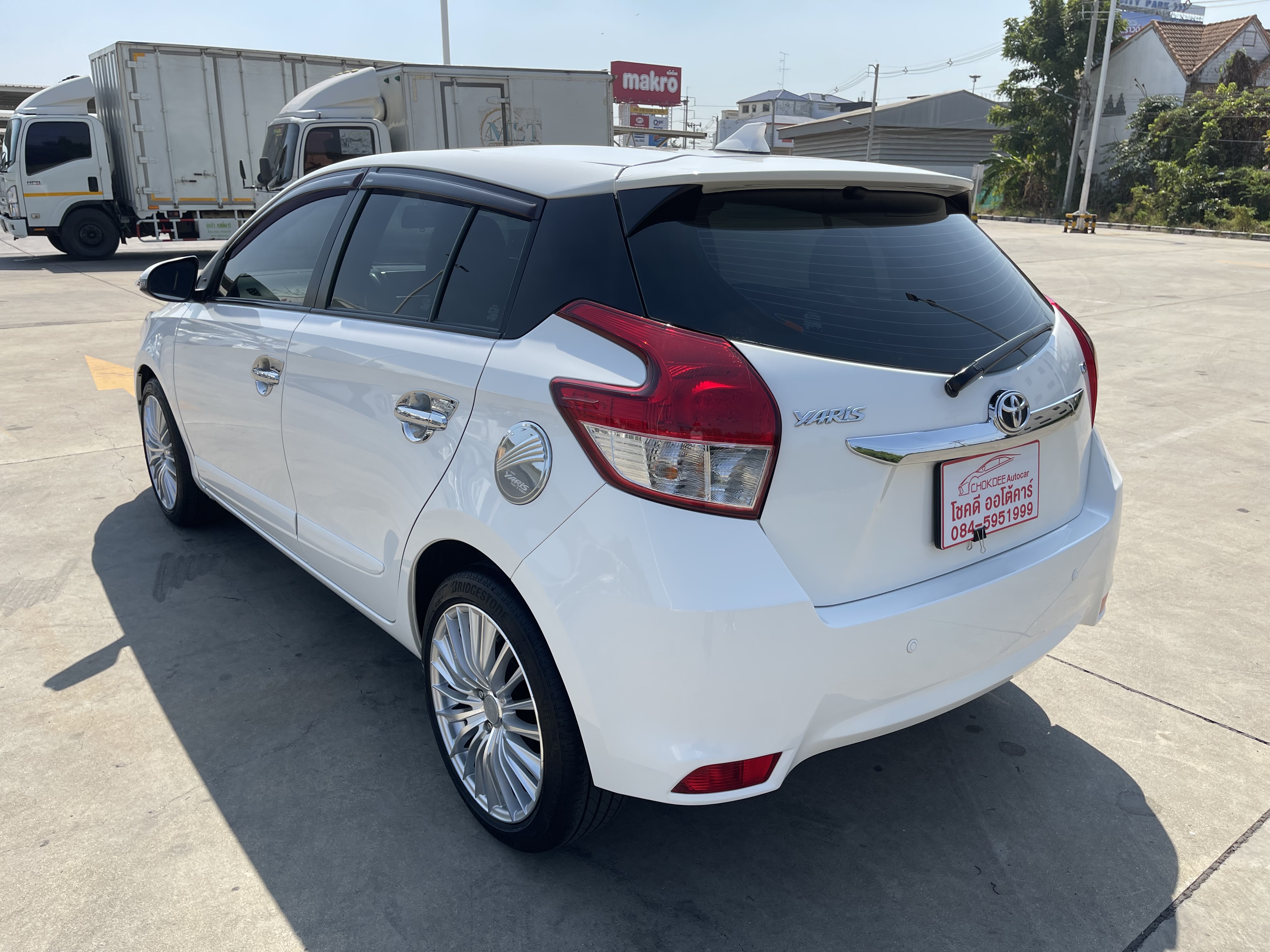 Toyota Yaris 1.2 G At 2015 ขาว