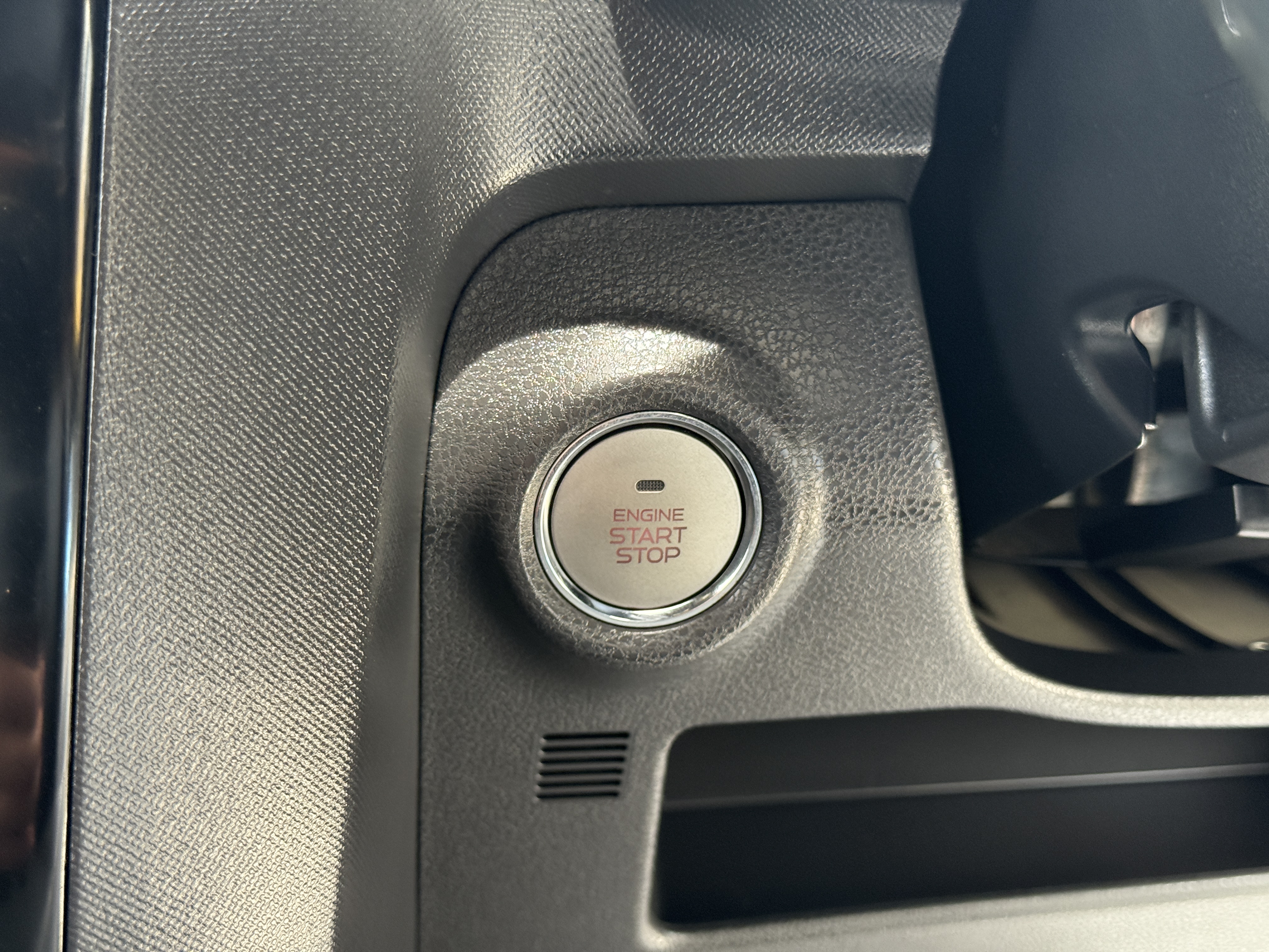 Isuzu Dmax All New 4ประตู Hilander 2.5 Vgs Z Prestige Navi X-Series Push Start At 2015 ดำ