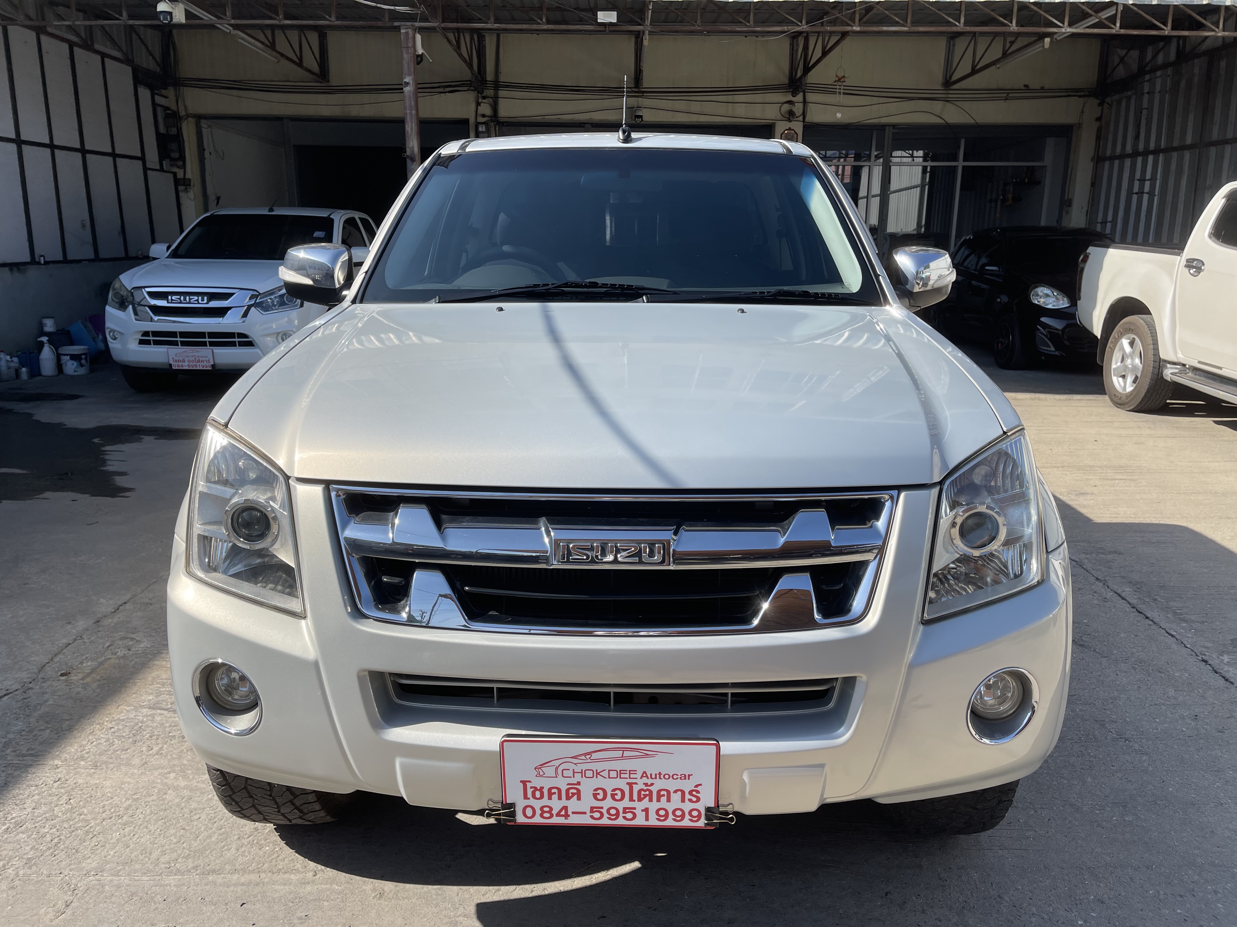 Isuzu Dmax Cab Hilander 2.5 Abs 2011 เงิน
