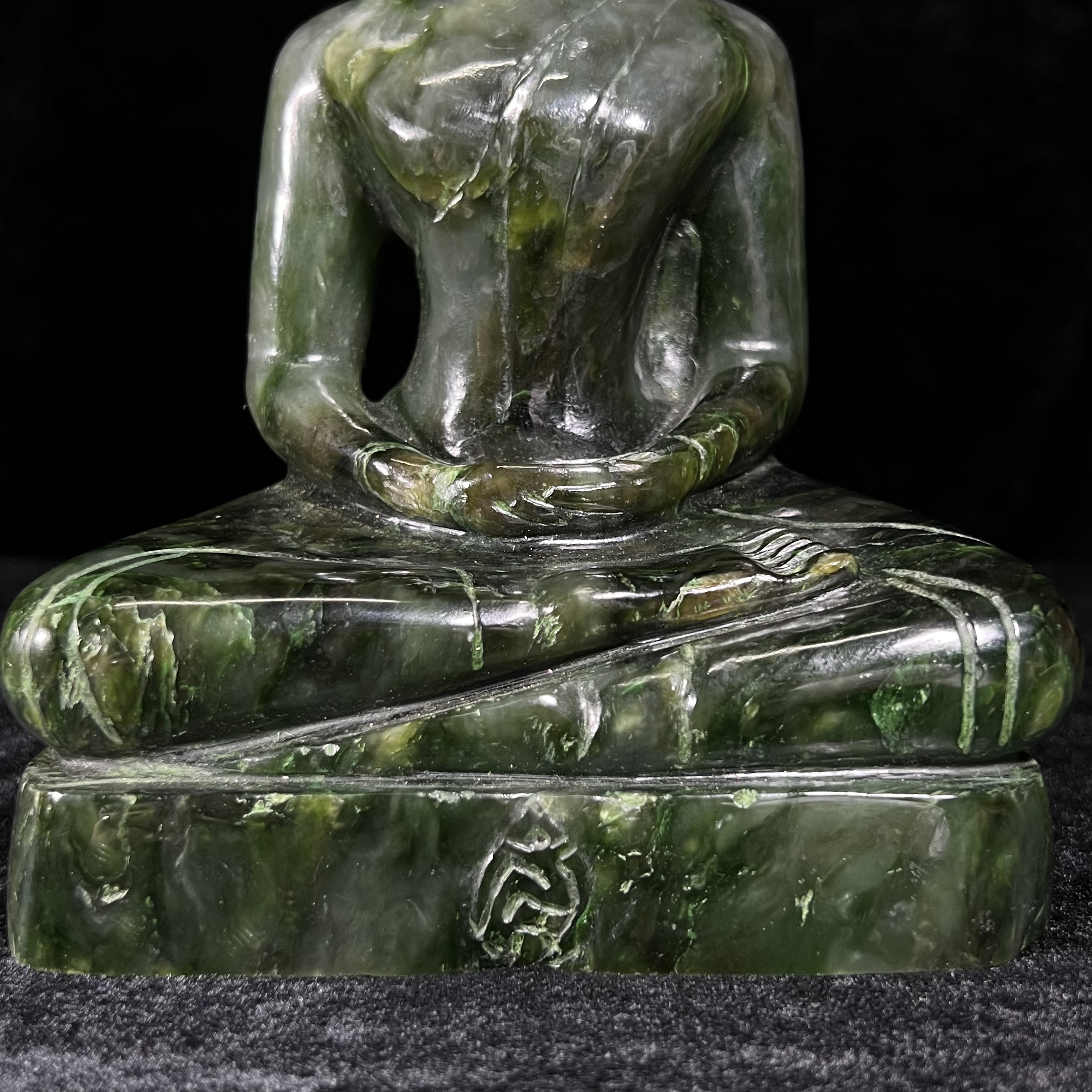 พระแก้วหยกเชียงราย ปี 2534 ที่ระลึก 90 พรรษา สมเด็จย่า (ในหลวงรัชกาลที่9เสด็จเจิมพระสุหร่ายในพิธี)1 ใน 2534 องค์