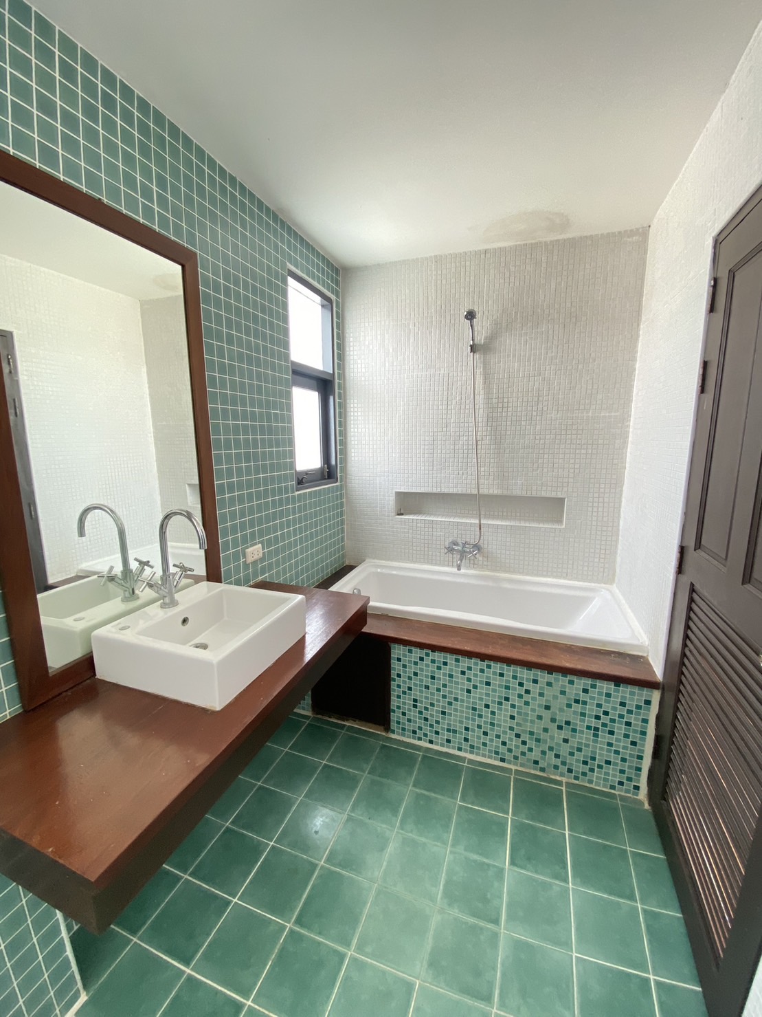 For Rent : Thalang, Private Pool Villa near Airport, 5 Bedrooms 4 Bathrooms