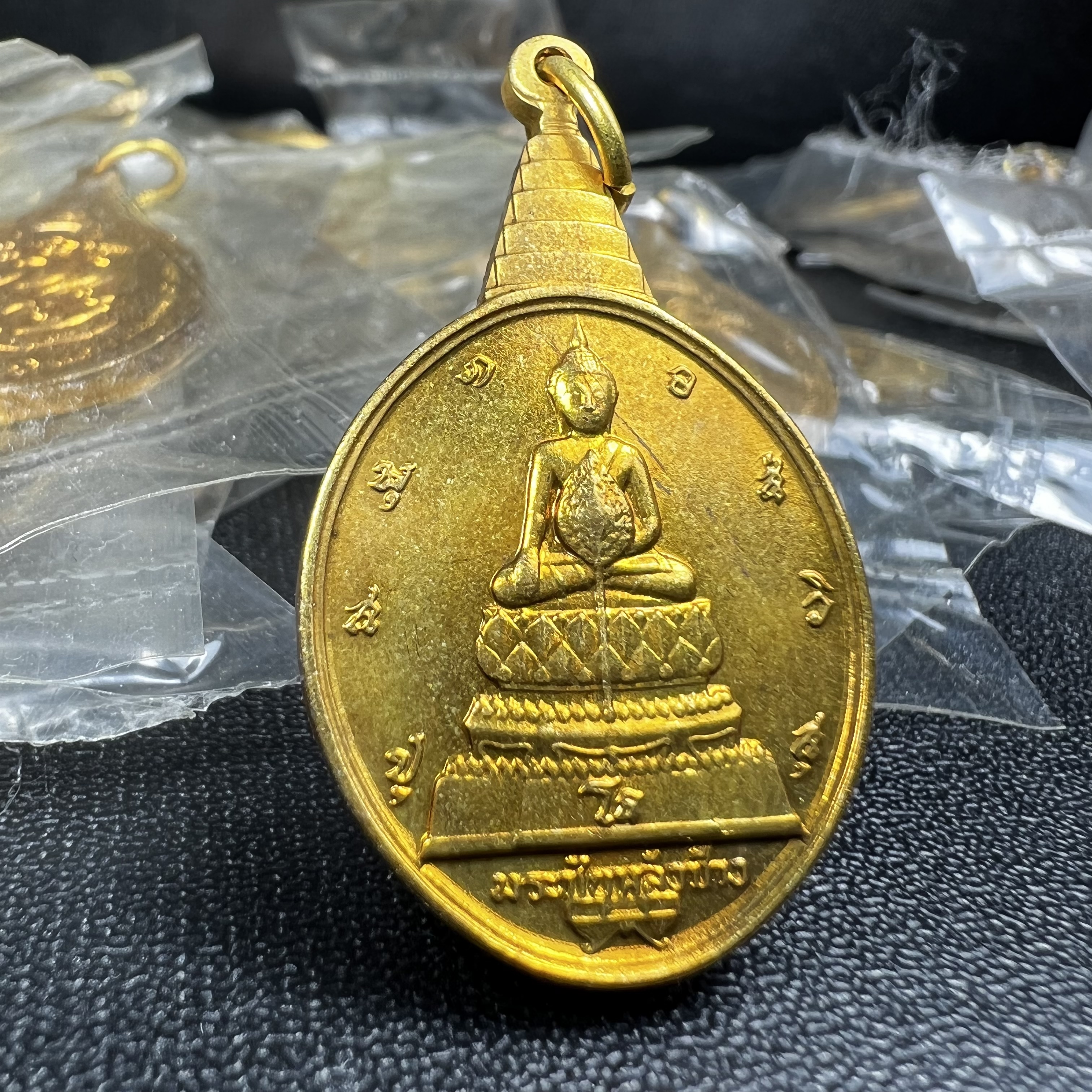 เหรียญพระชัยหลังช้าง ภปร. ปี 2530 ที่ระลึกวาระ 5 รอบ 60 พรรษา (คัดสภาพสวยซีนซองเดิม พิธีใหญ่ นิยม)