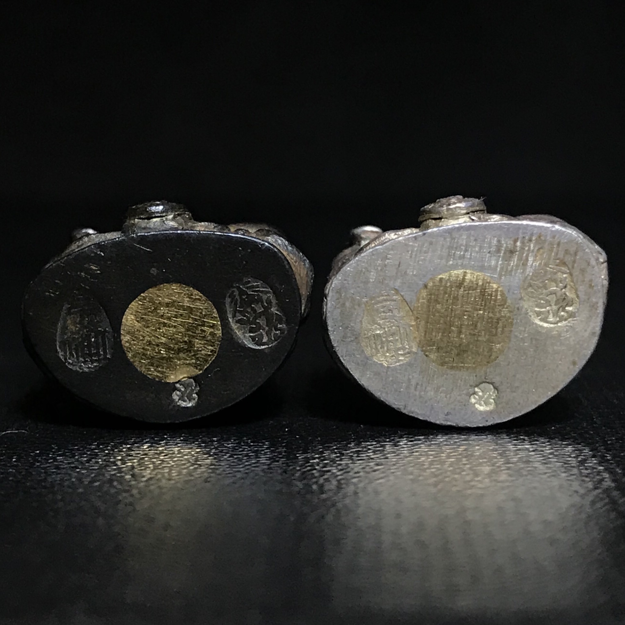 พระกริ่งไพรีพินาศรุ่น ภปร. ราชวิทยาลัย ปี2535 เนื้อนวโลหะอุดก้นทองคำ+เนื้อเงินอุดก้นทองคำ(แยกจากชุดทองคำหายาก)