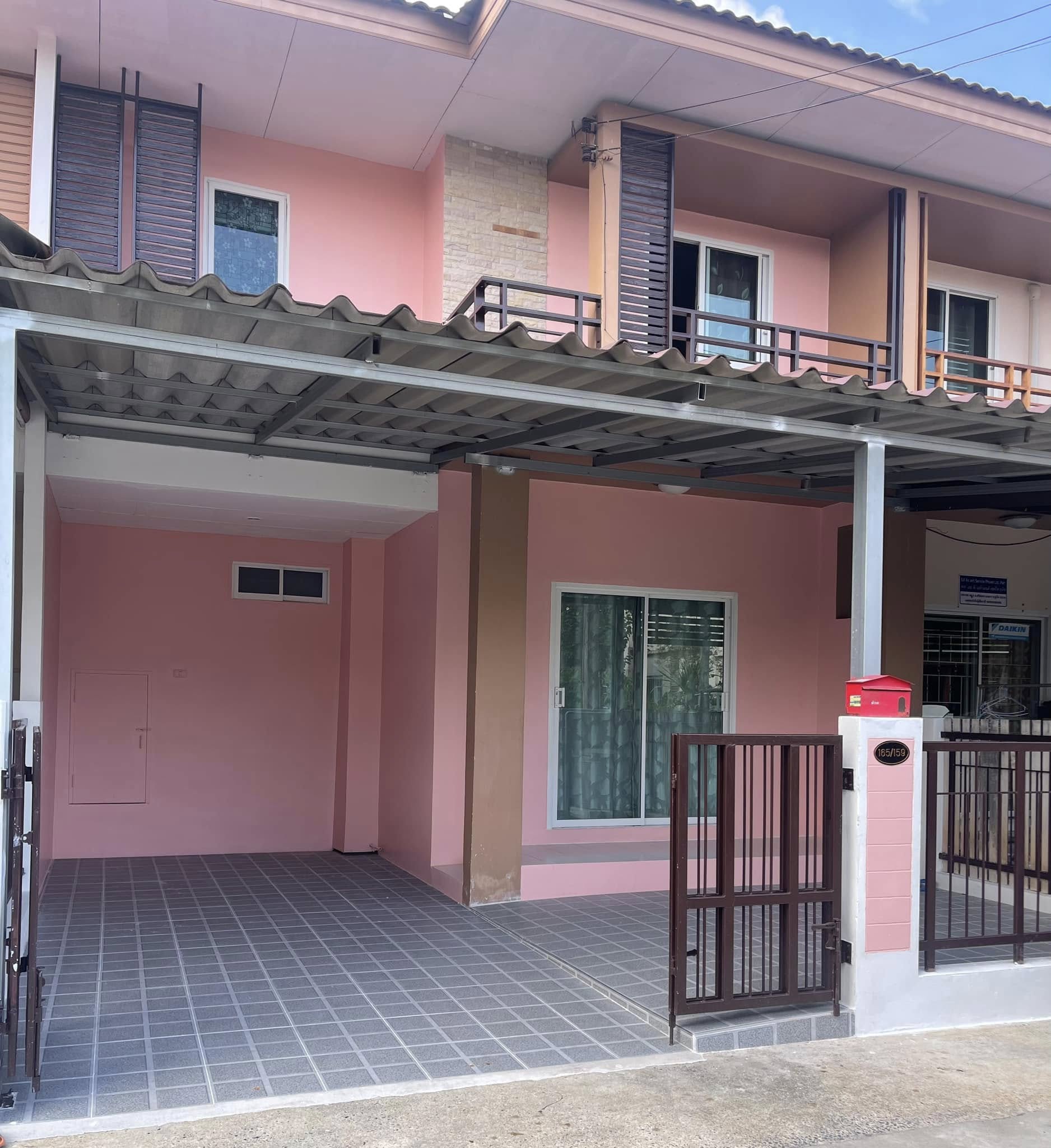 For Rent : Thalang, 2-Story Townhome, 4 Bedrooms, 2 Bathrooms