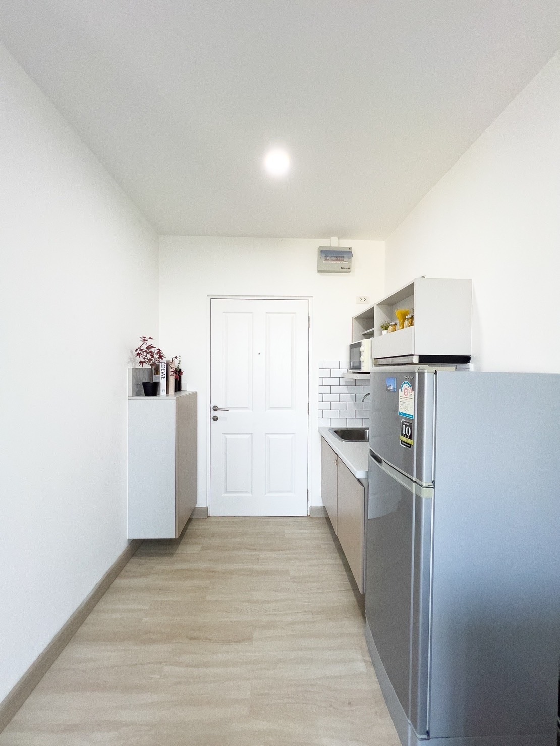 For Sales : Cherngtalay, Zcape 1 Condominium, 1 bedroom, 6th flr., pool view