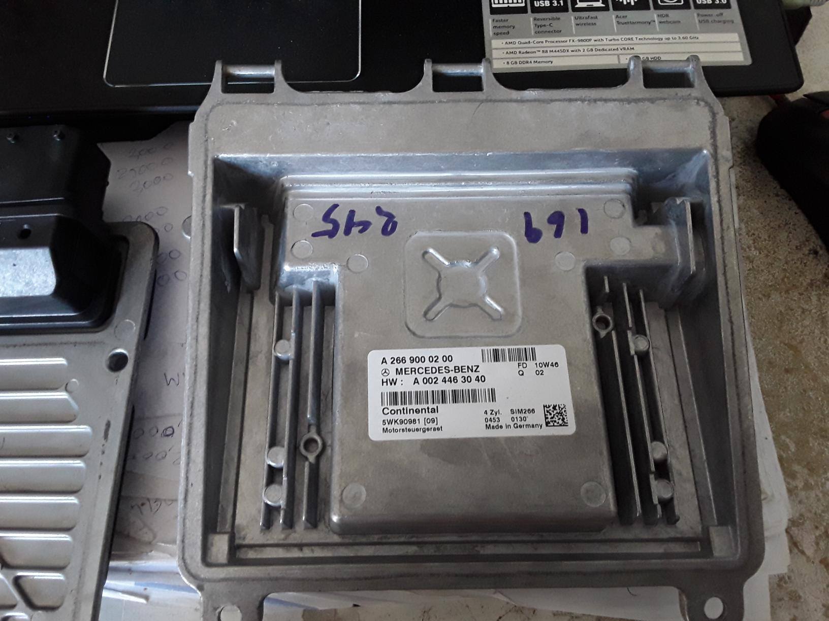 กล่องECU BENZ M271 W245