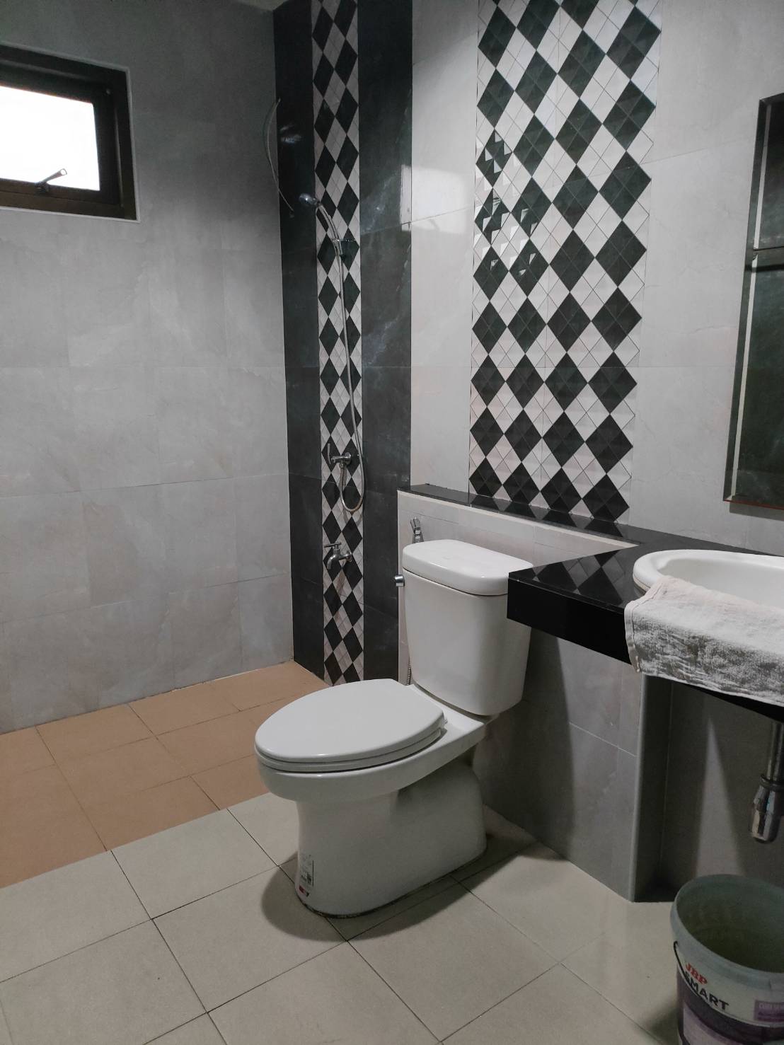 For Rent : Thalang, 2-Storey Commercial Building, 3 Rooms