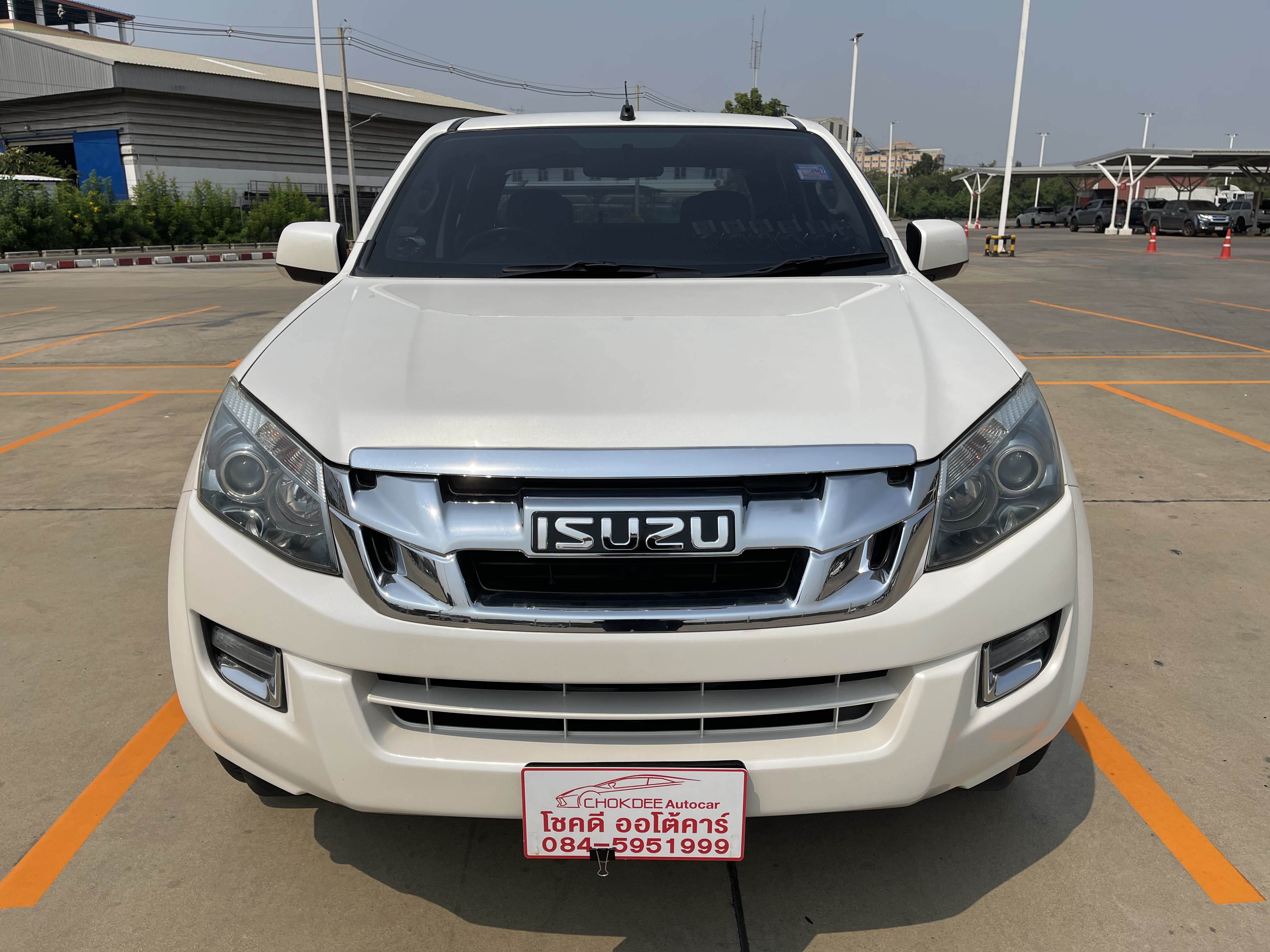 Isuzu Dmax All New 4ประตู Hilander 2.5 Vgs Z Dvd 2015 ขาวมุก